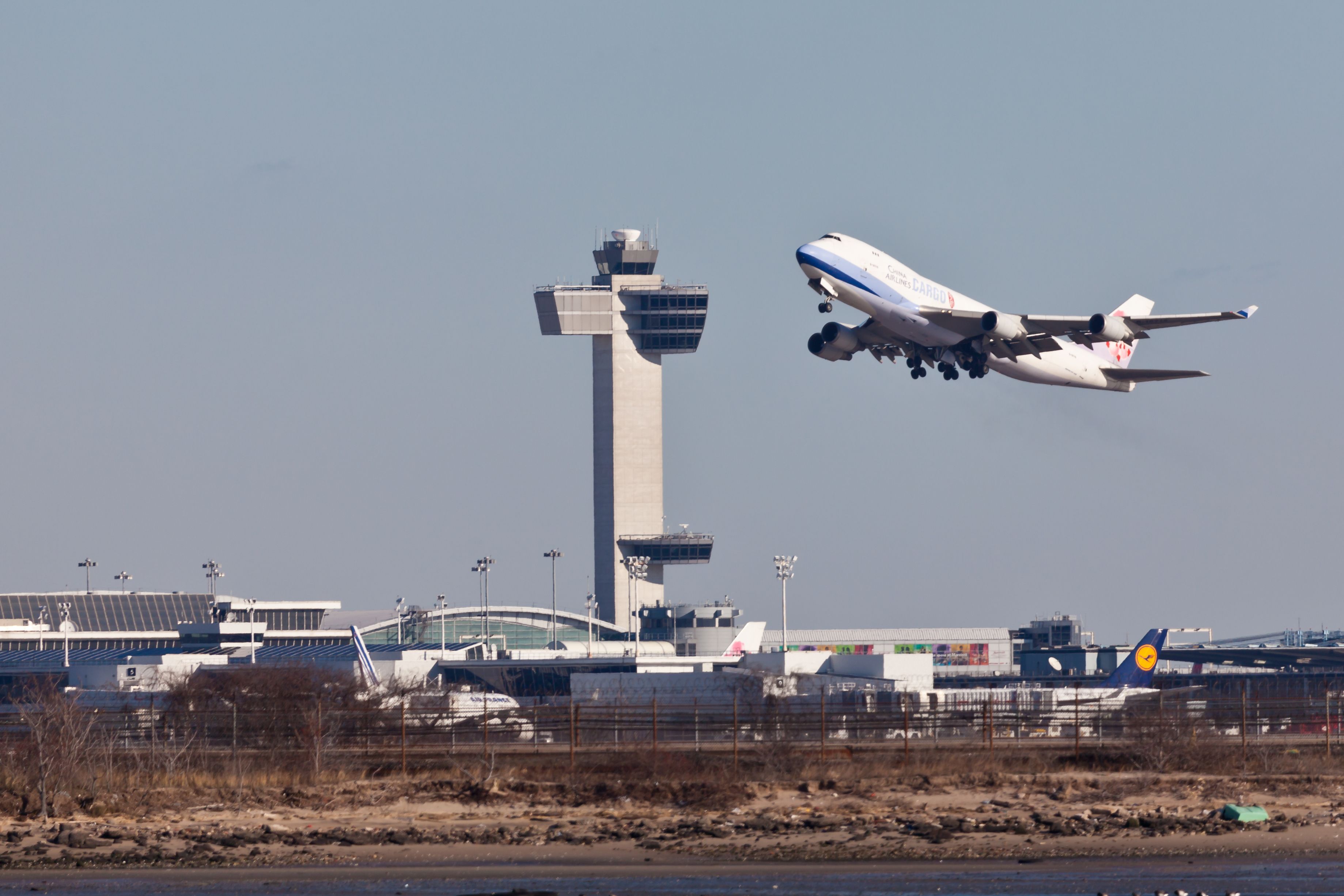 How Much Fuel Does A Boeing 747 Hold?