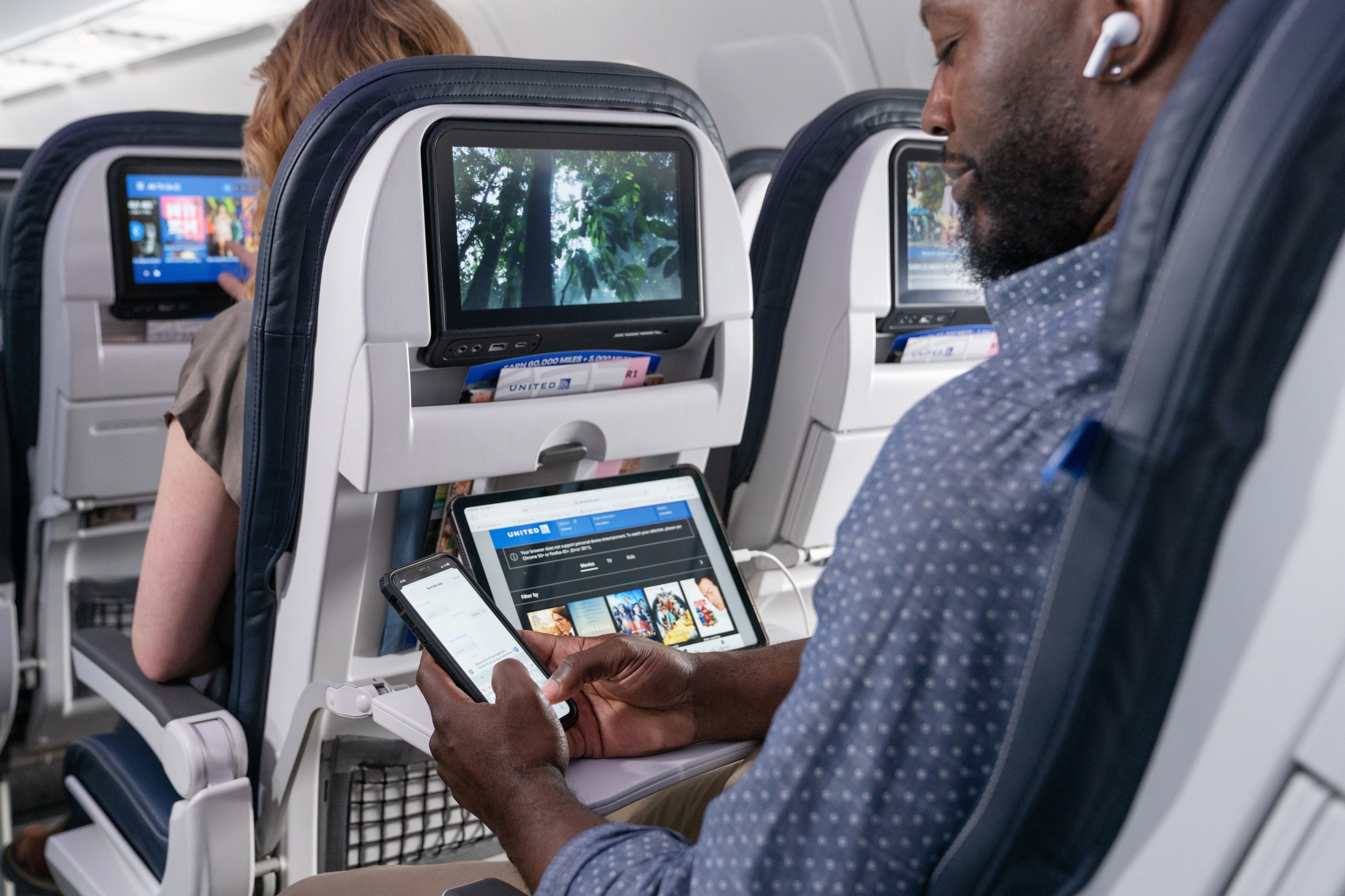 Laptop, Tablet, Liquids: 5 Things To Take Out Of Your Bag At Airport Security