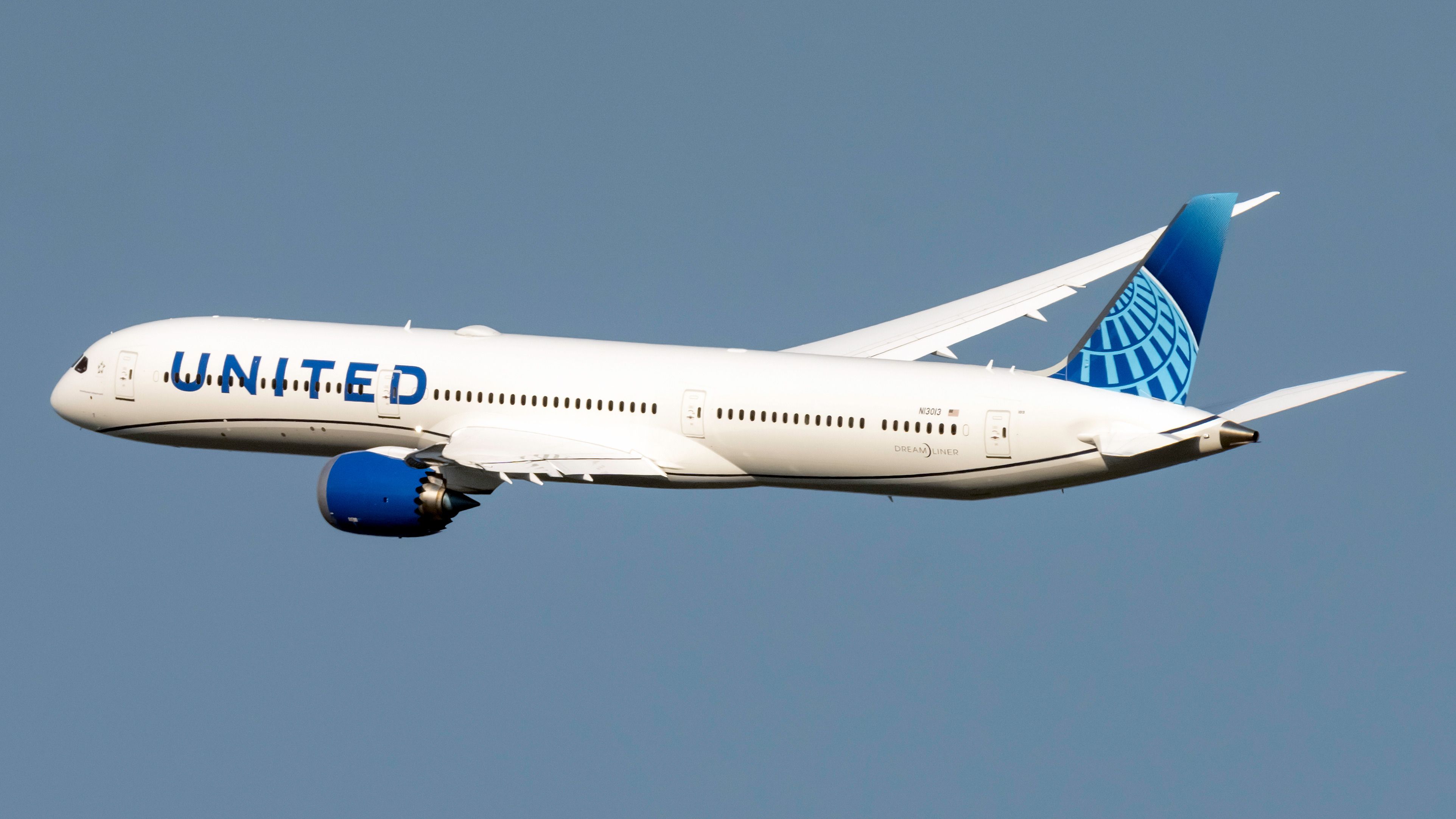 ユナイテッド航空 Boeing 787-10 Flying The United Airlines 787-10 - The Ultimate Guide
