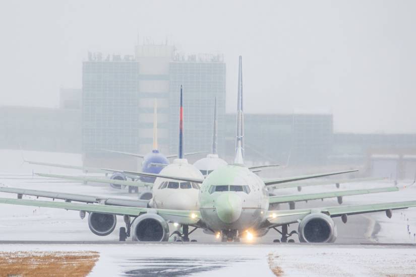 3000+ Flights Canceled Throughout The US As Winter Storms Hit