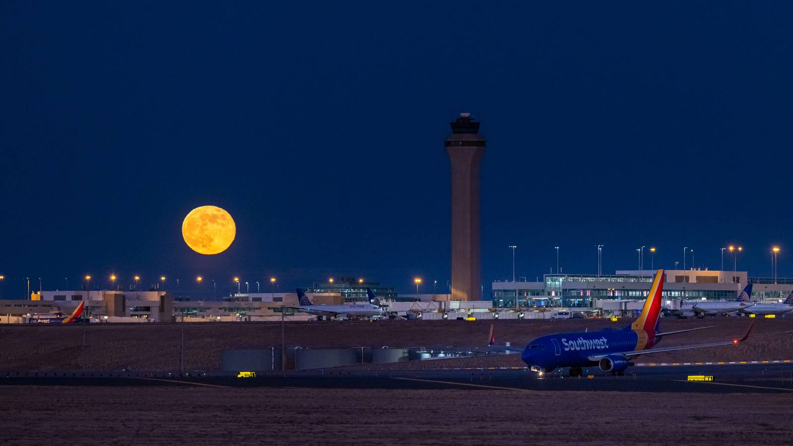 Sleeping In Economy Class: Tips For A Good Night's Rest