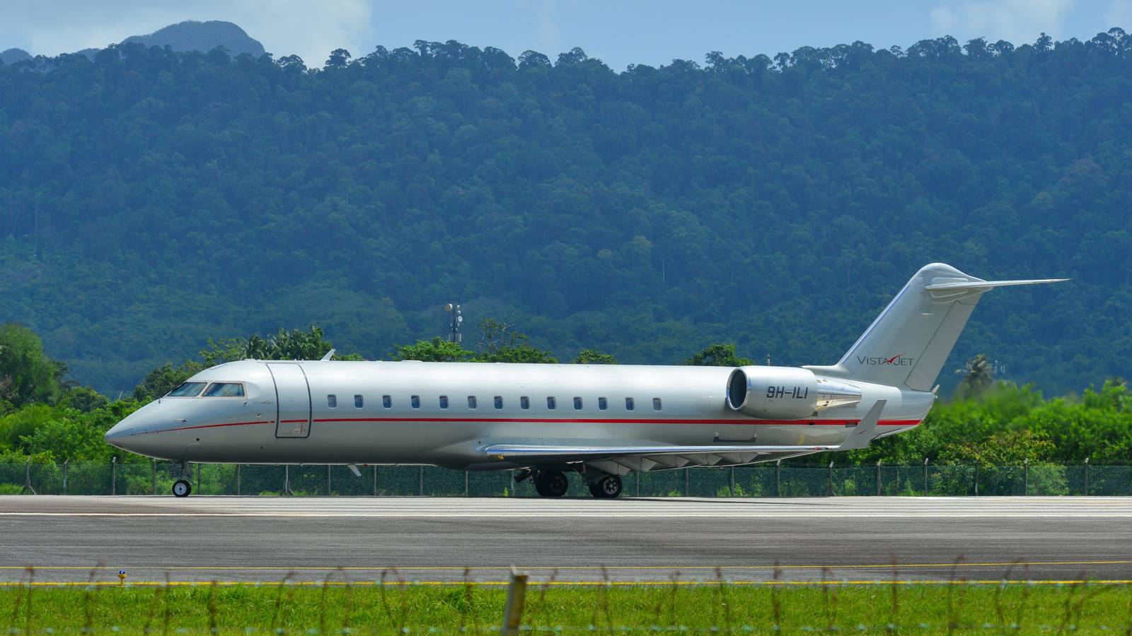Things You Should Never Do As Cabin Crew On A Private Jet
