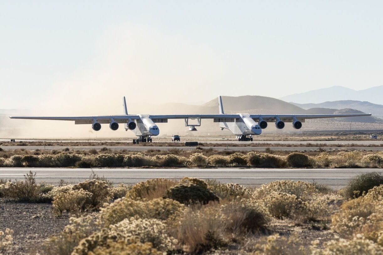 Cool: This Airplane Has The Biggest Wingspan In The World