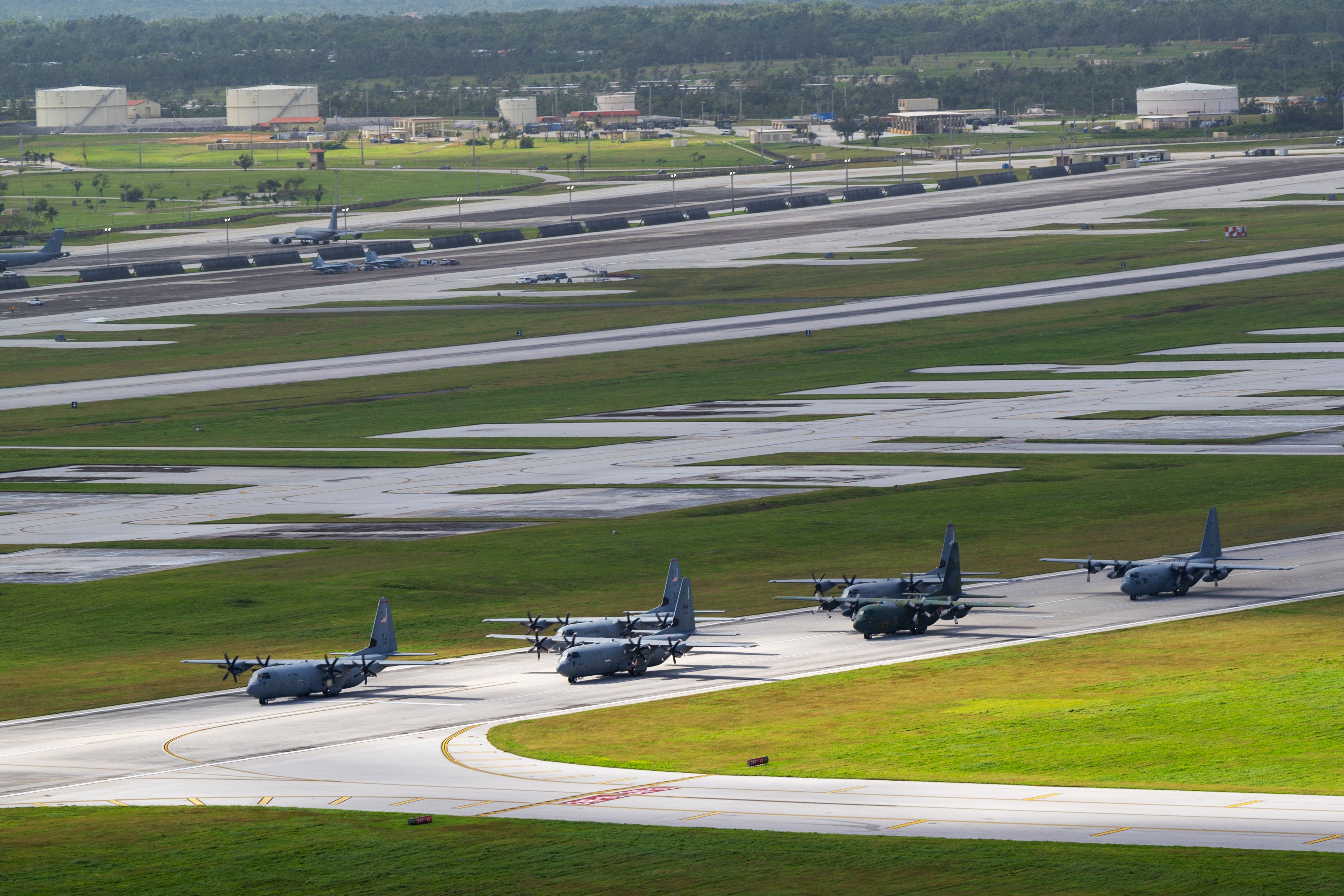 Cool: Andersen Air Force Base Stages 'Elephant Walk' Of Six C-130J Super Hercules