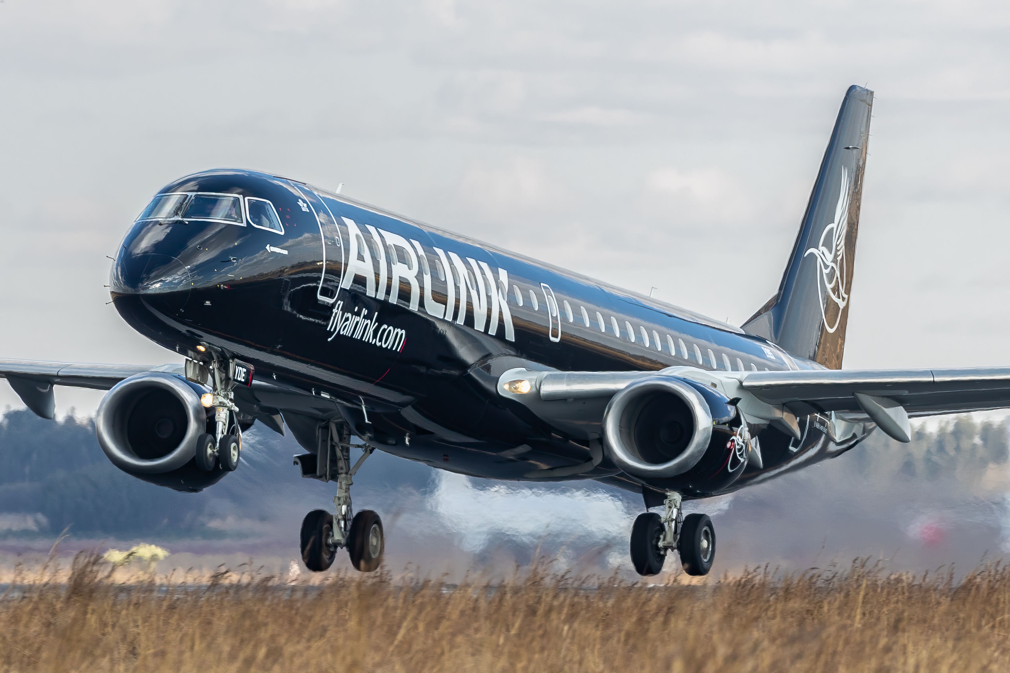 Airlink Co-Founder Steps Down After 33 Years As CEO