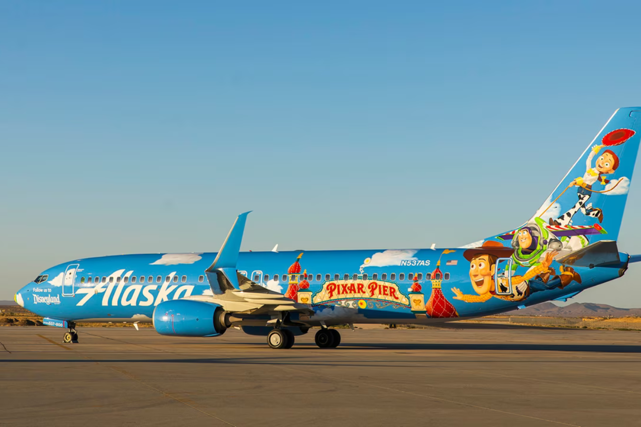 The 5 Airports Closest To Disneyland & How To Transfer