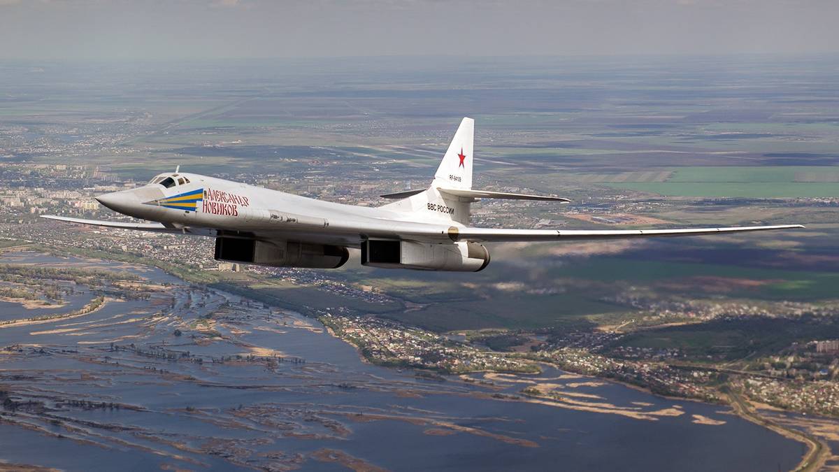 Top 5: The Bombers With The Biggest Wingspans In History