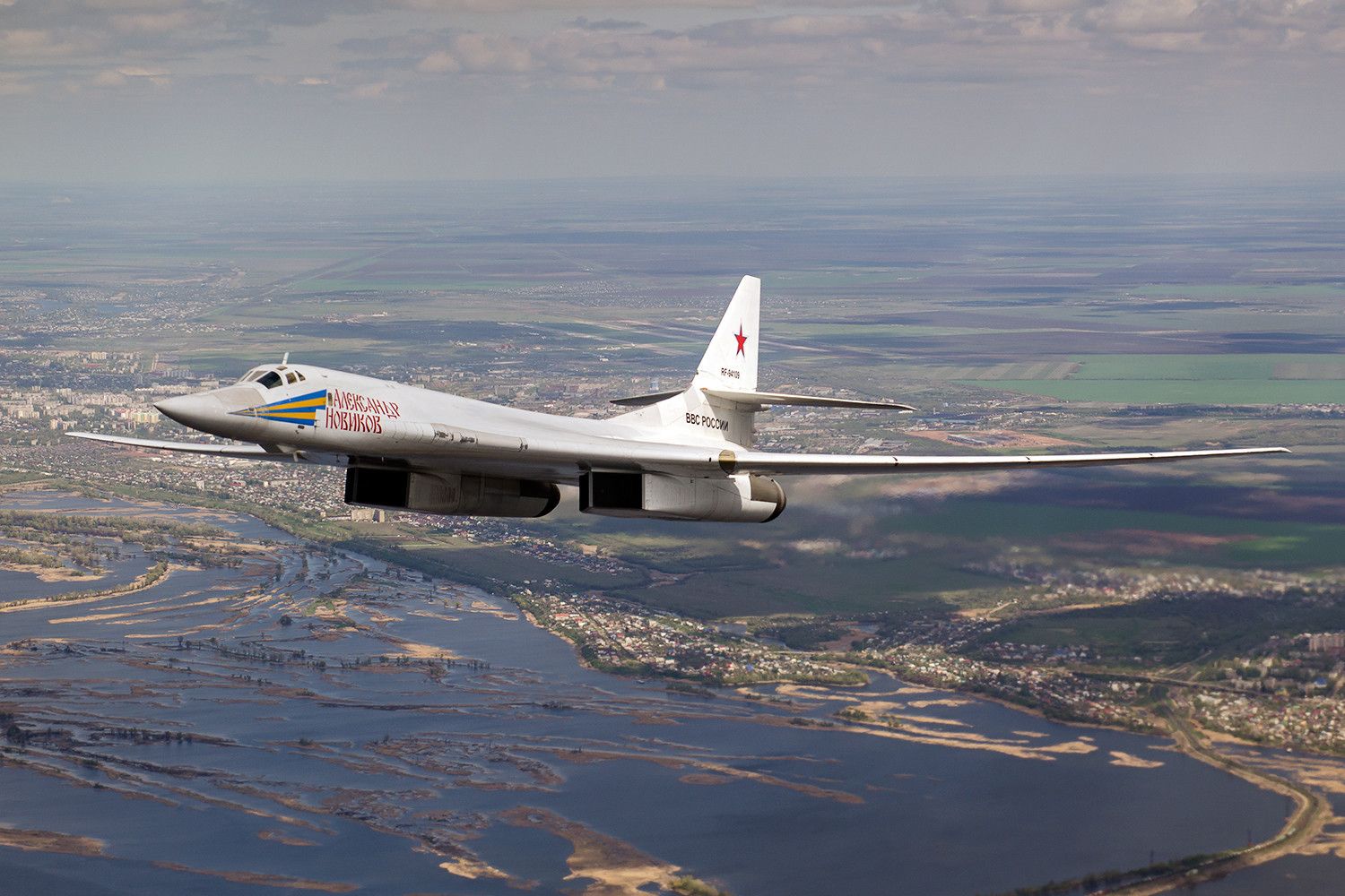 Top 5: The Bombers With The Biggest Wingspans In History