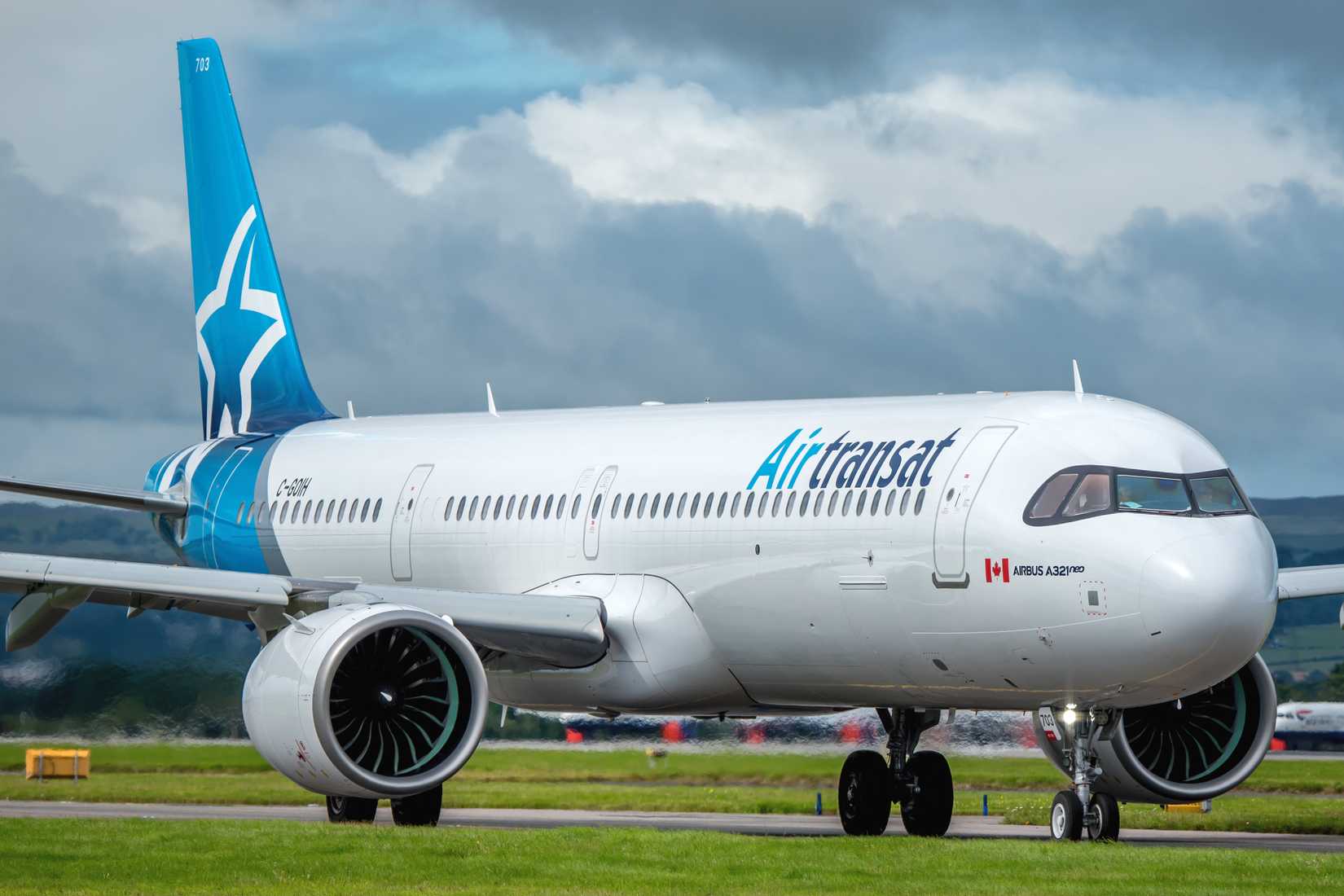 An Air Transat A321LR taxiing