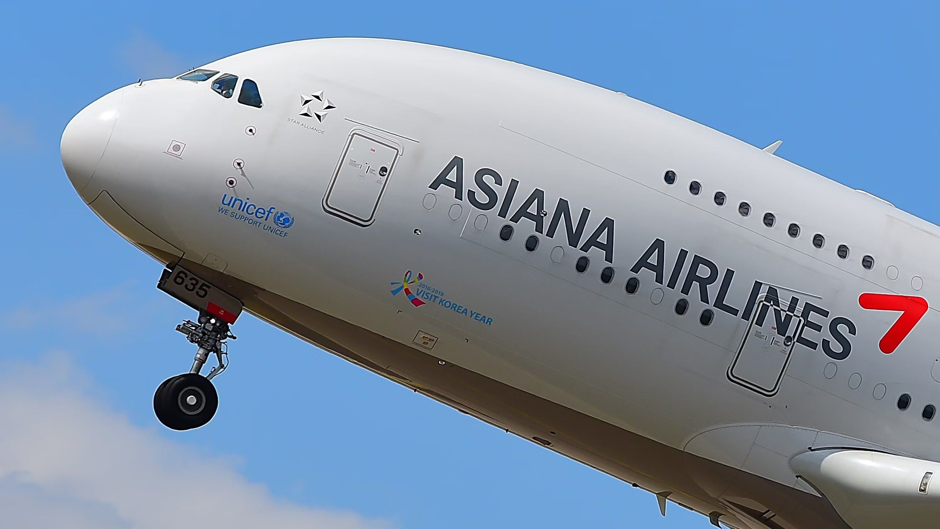 Just 1h 15m: The World's New Shortest Airbus A380 Flight In