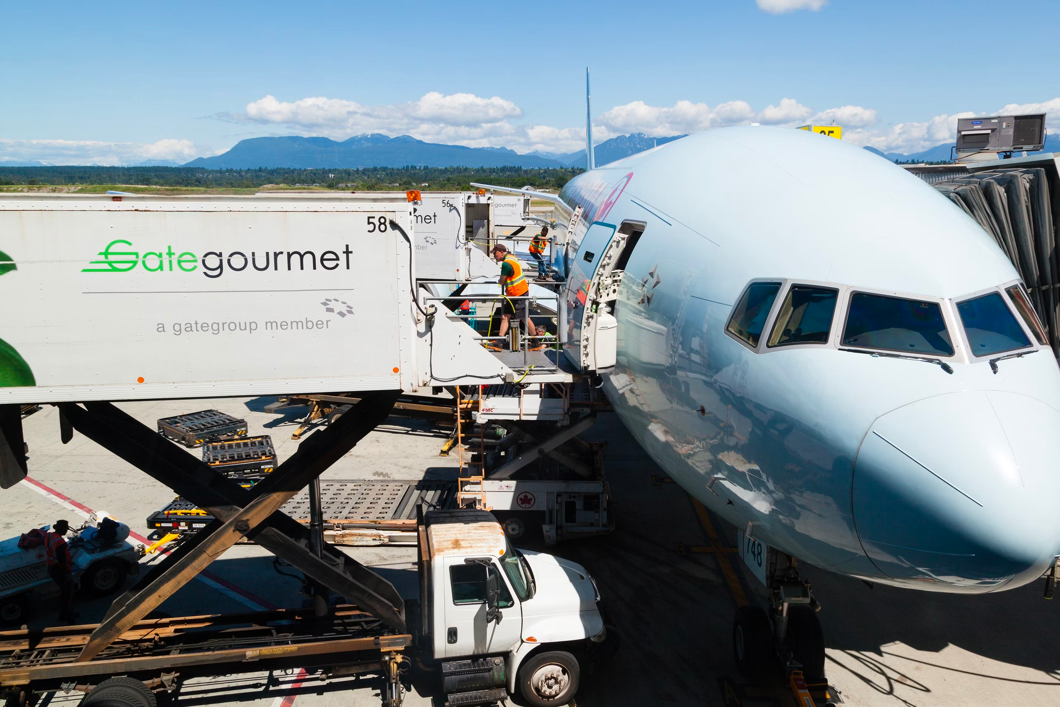 Gate Gourmet Is Working With Airlines To Offer Festive Meals This Holiday Season