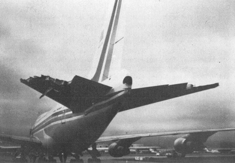 China Airlines Flight 6: The 747 That Recovered A 30,000-Foot Dive