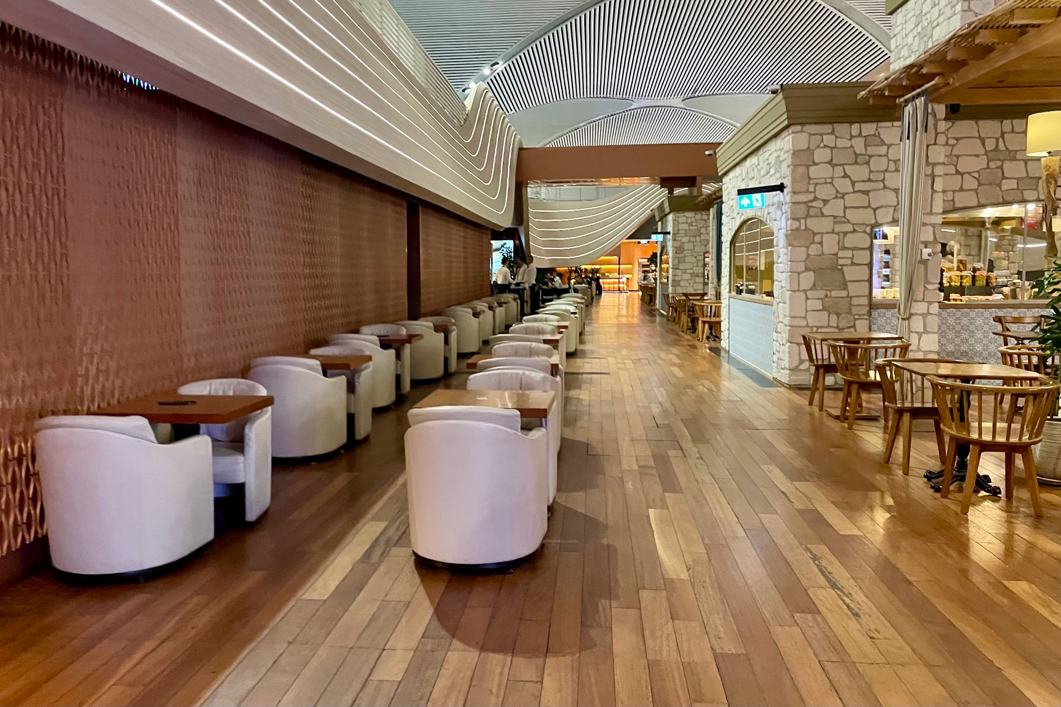The 5 Best Ways To Make The Most Of A Lounge Visit