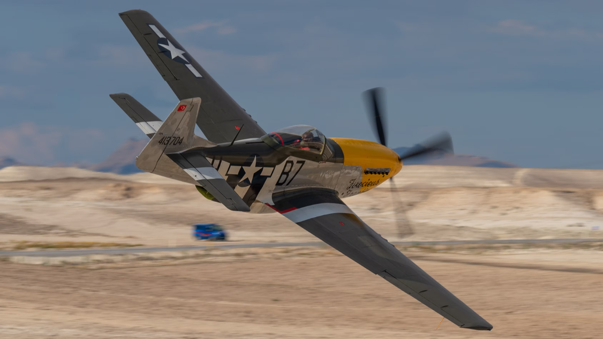 P-51B Mustang - Osprey フライングスタイロ社 P-51B MUSTANG