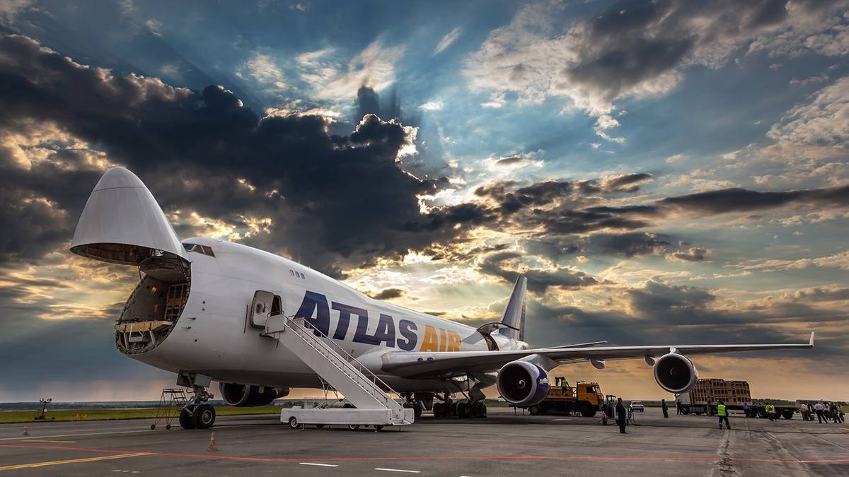 Air Cargo Trends For 2024: What Can We Expect?