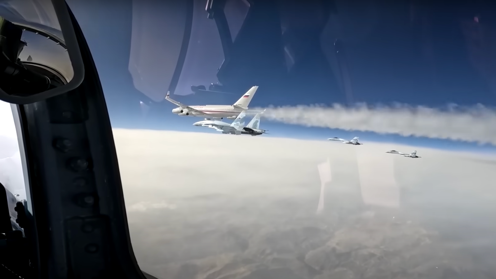 Vladimir Putin Flies Ilyushin Il-96 To The UAE With Su-35 Fighter Jet Escort