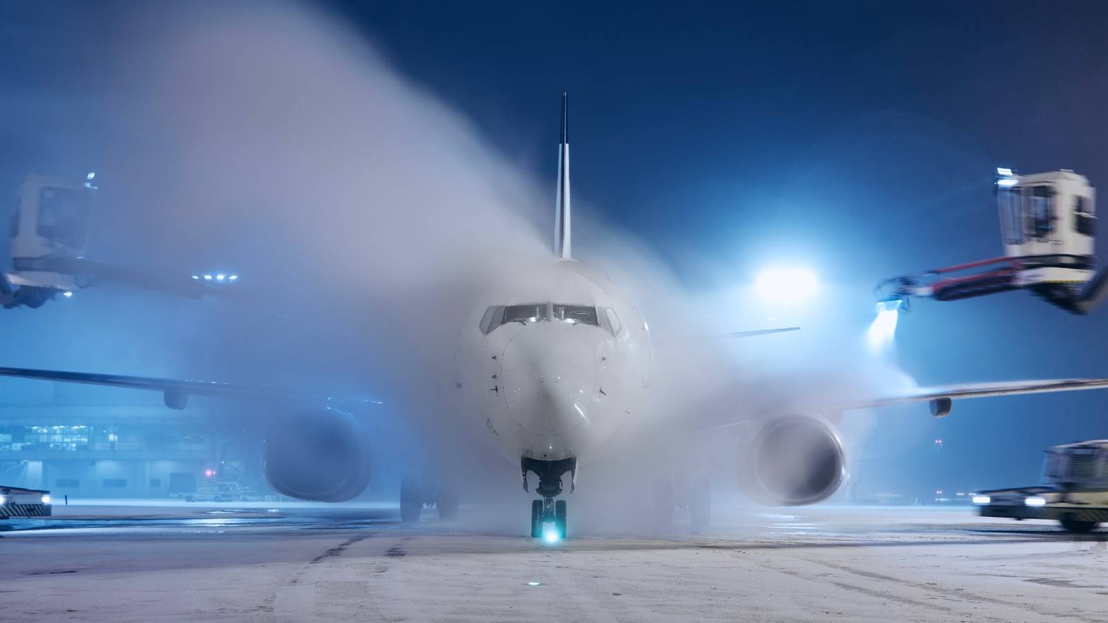 How Seattle-Tacoma International Airport Prepares For Heavy Snow