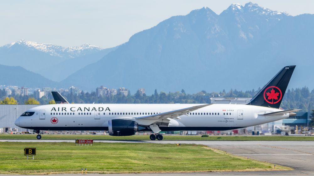Canadian Hospitality Workers Call For Boycott Of Air Canada Over Sheraton Crew Accommodations