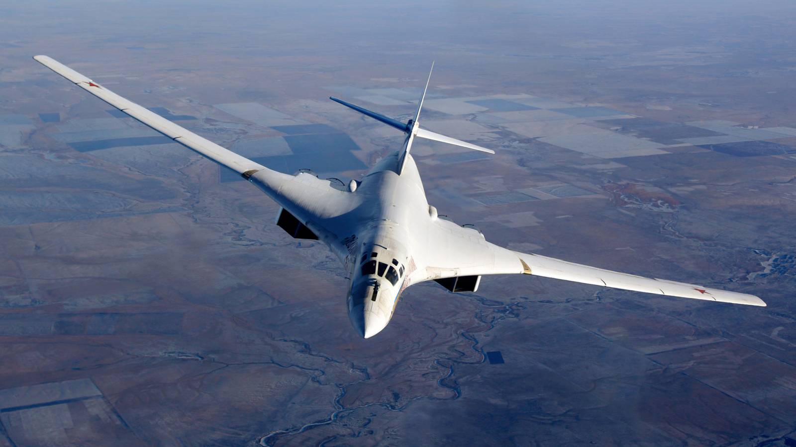 Which Bomber Aircraft Flies The Fastest?