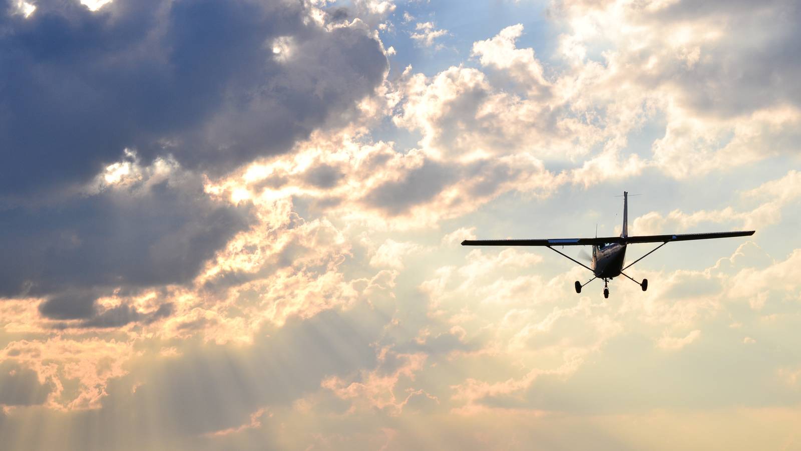 Got $3M To Spare? You Could Buy A Connecticut House With Hangar & Runway