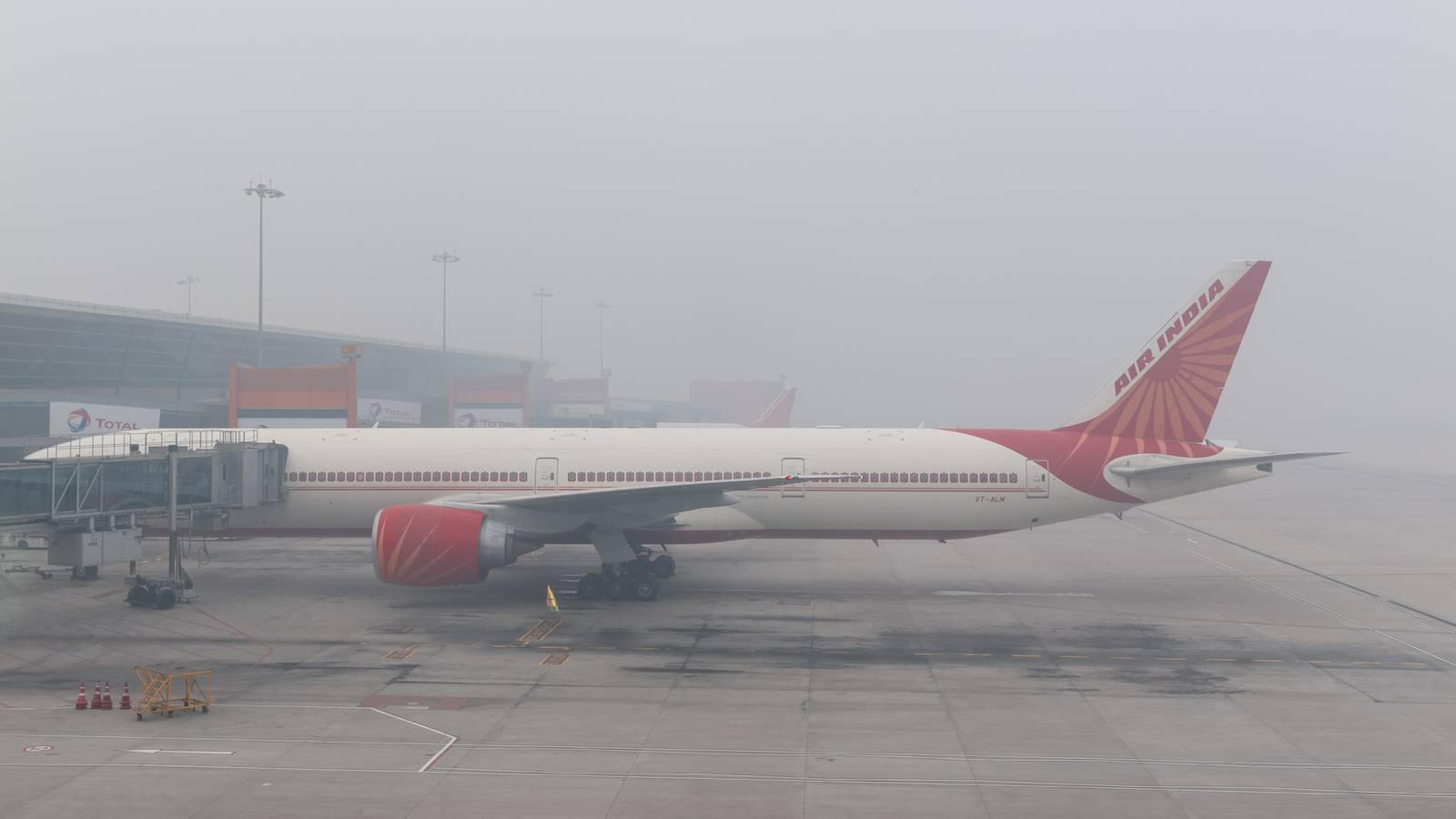 Delhi Airport Issues Advisory As Fog Blankets The City