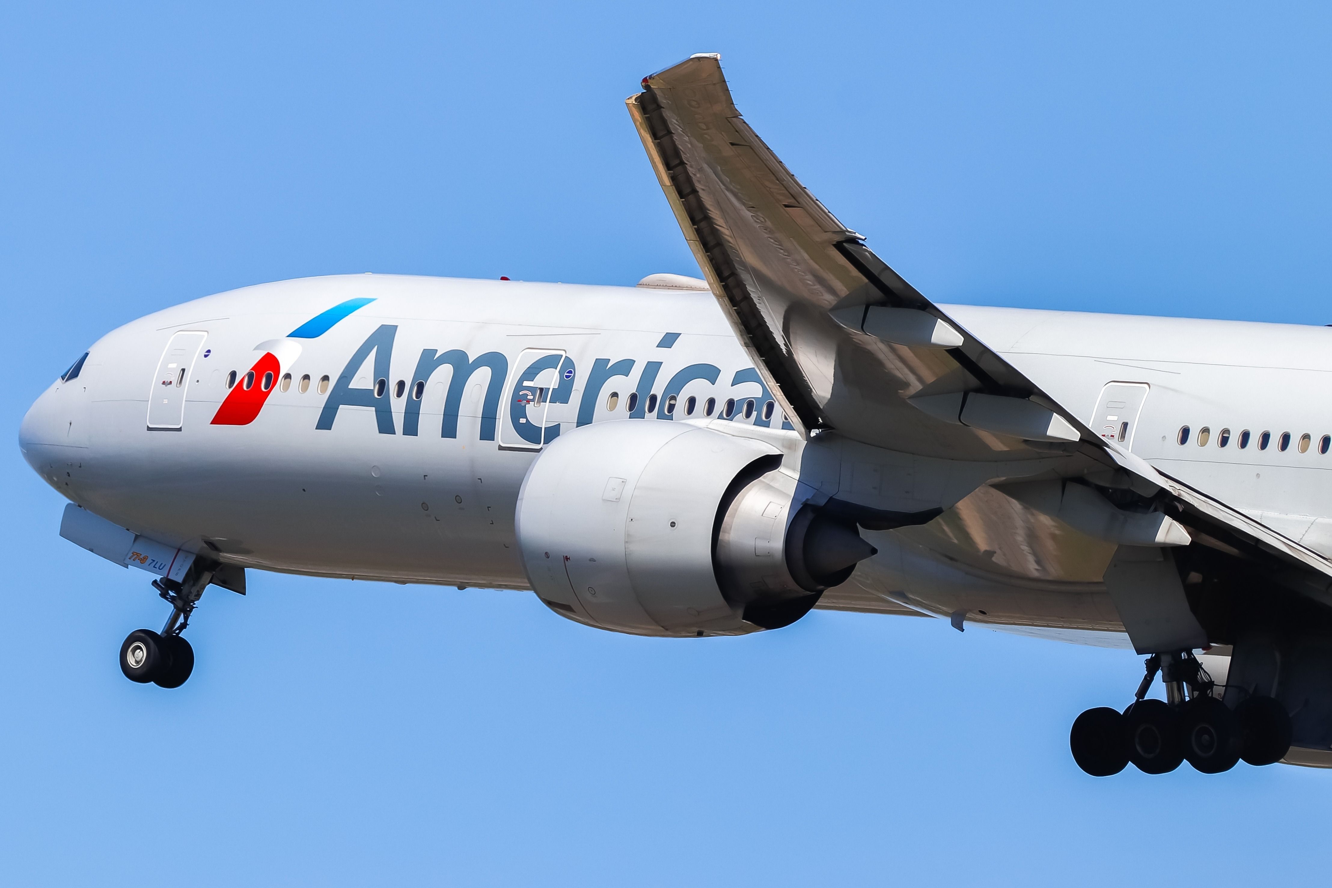 Unstable Currency Leads American Airlines To Stop Accepting Pesos In Argentina