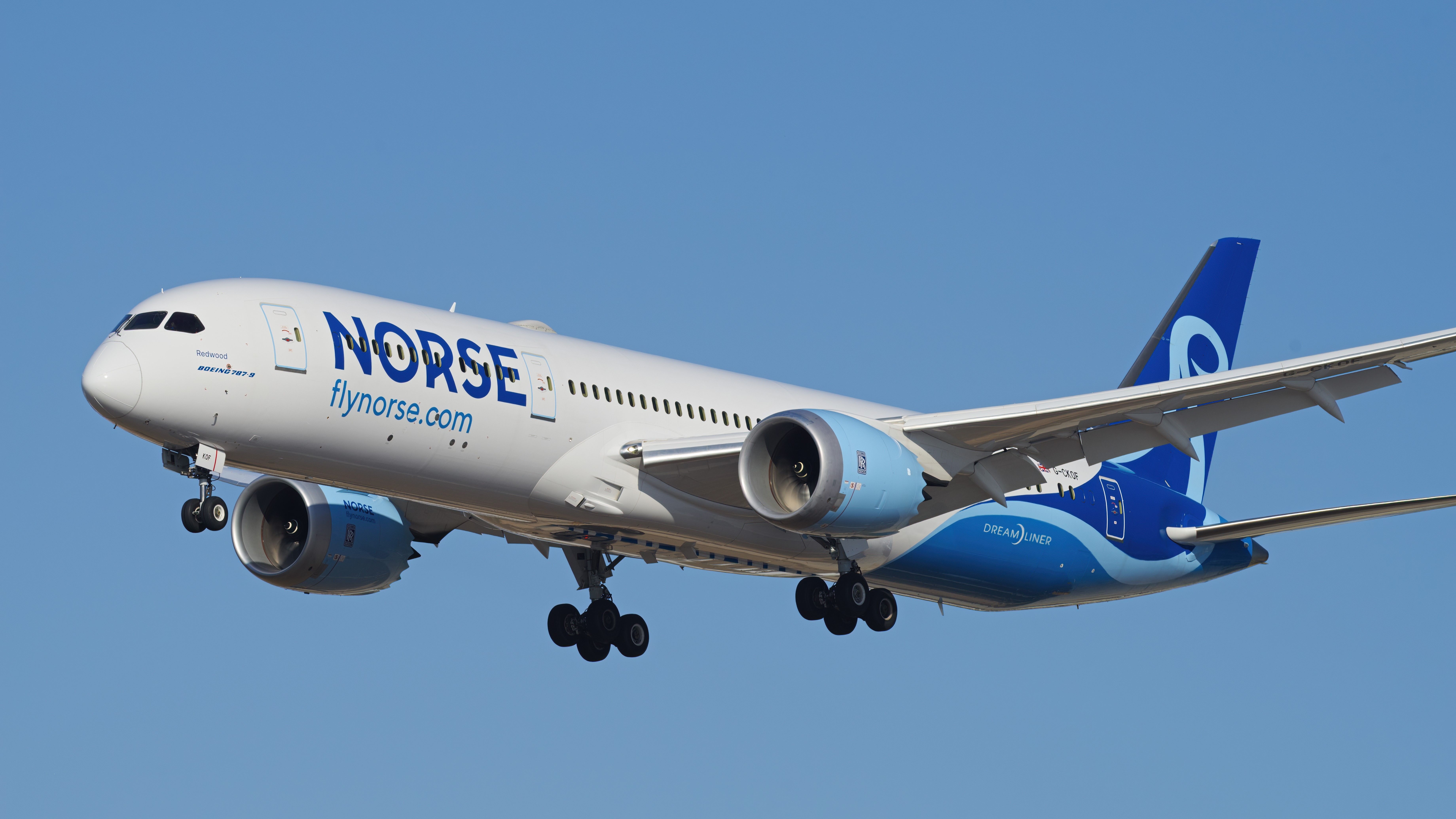 London-Bound Norse Atlantic Boeing 787 Suffers Cracked Windshield