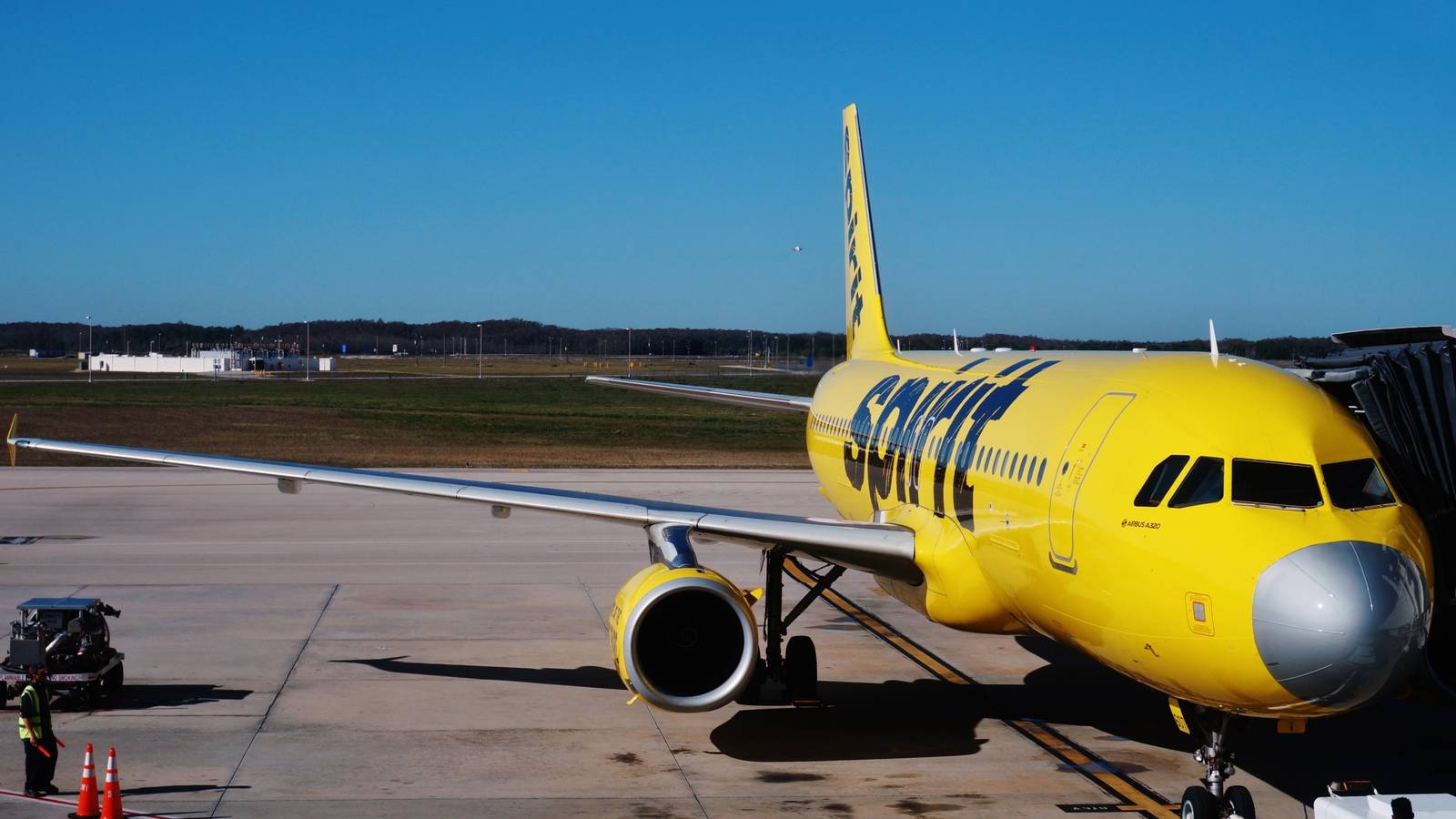 Keep It Local: The Pros & Cons Of Flying Out Of A Regional Airport