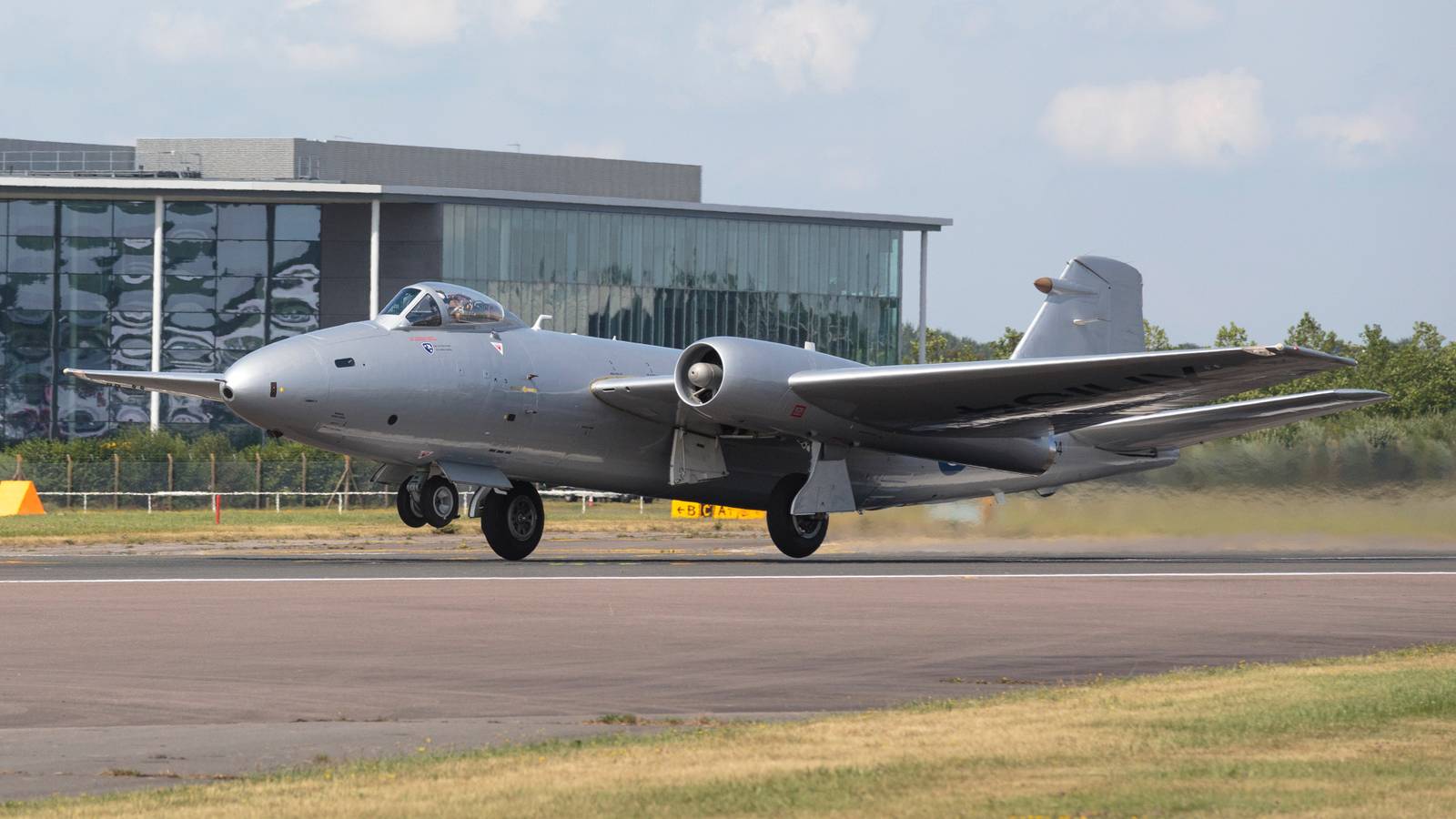 Which Notable Aviation Records Did The English Electric Canberra Bomber Set?