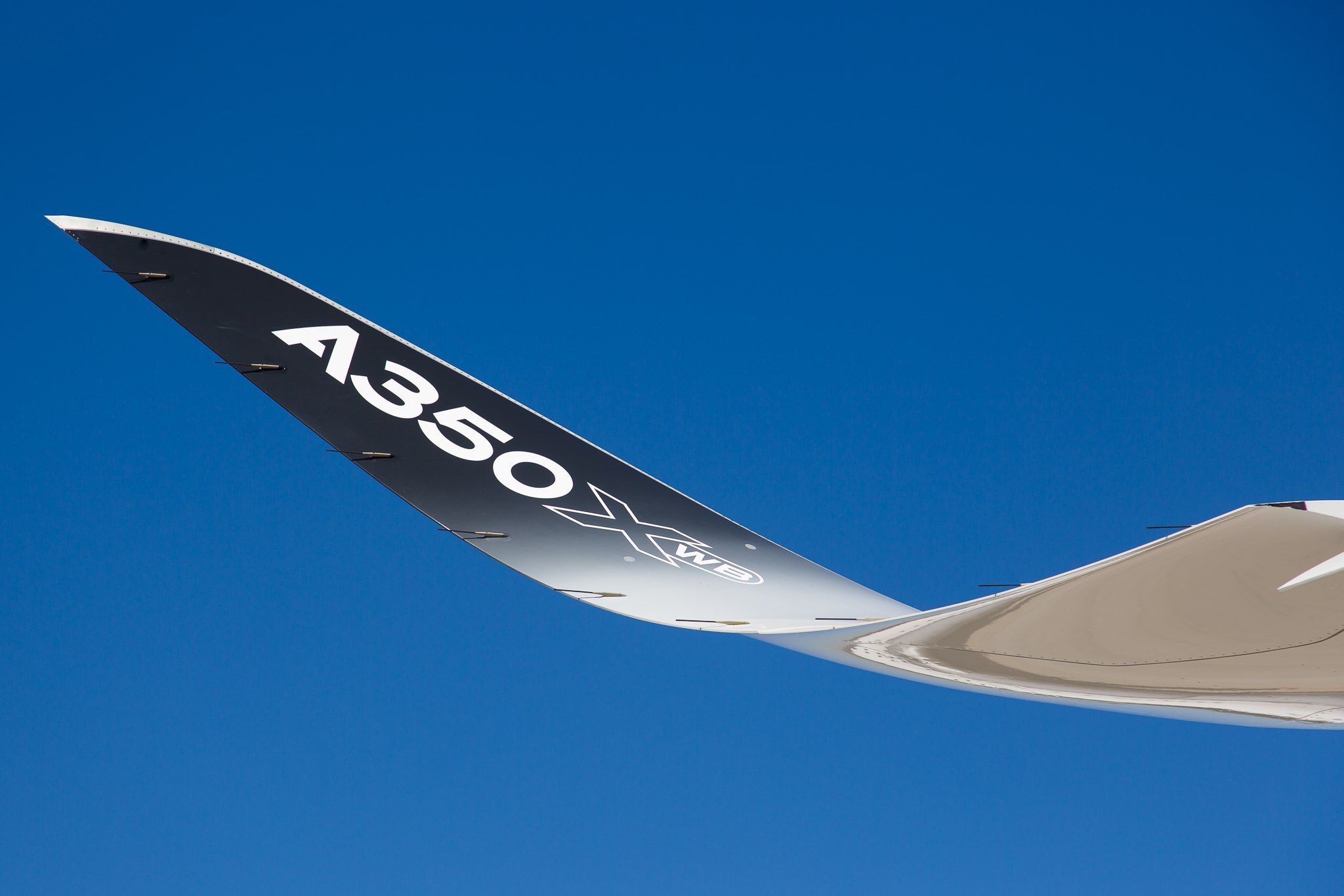5 Fun Facts About The Airbus A350's Wingtips