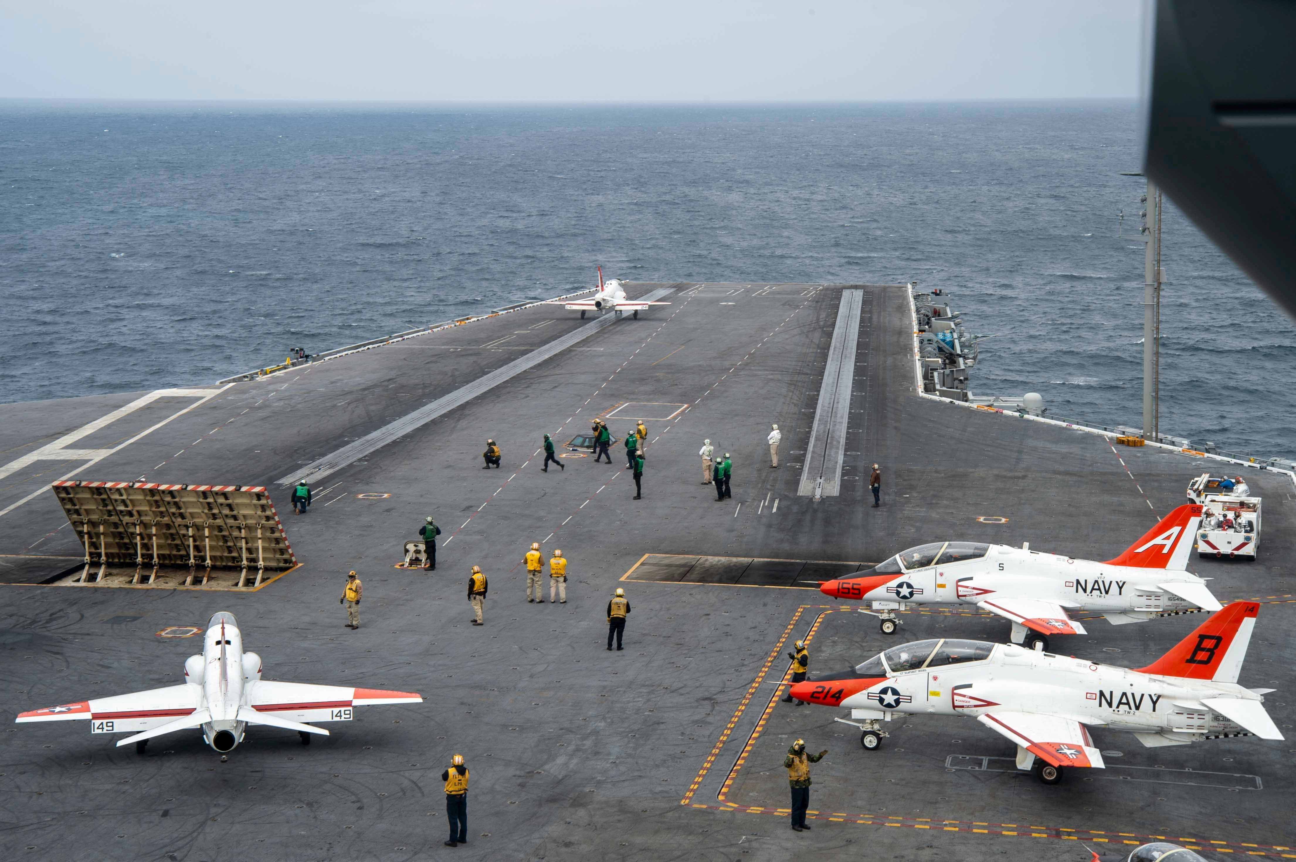 Aircraft Carrier Takeoffs & Landings: 5 Fun Facts