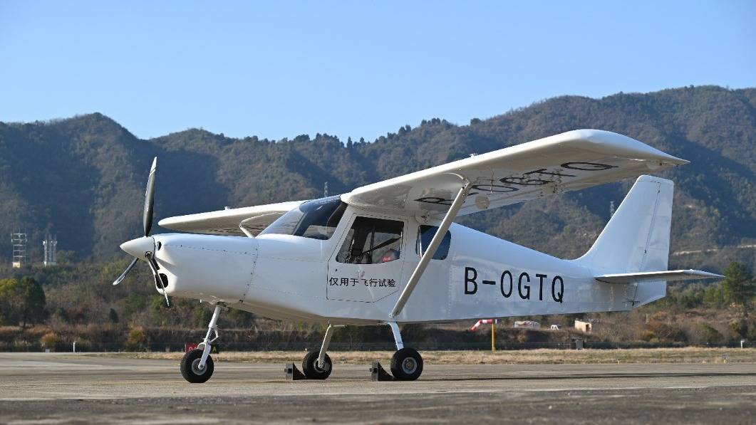 China's Homegrown AG60E Electric Plane Has Taken Its First Flight