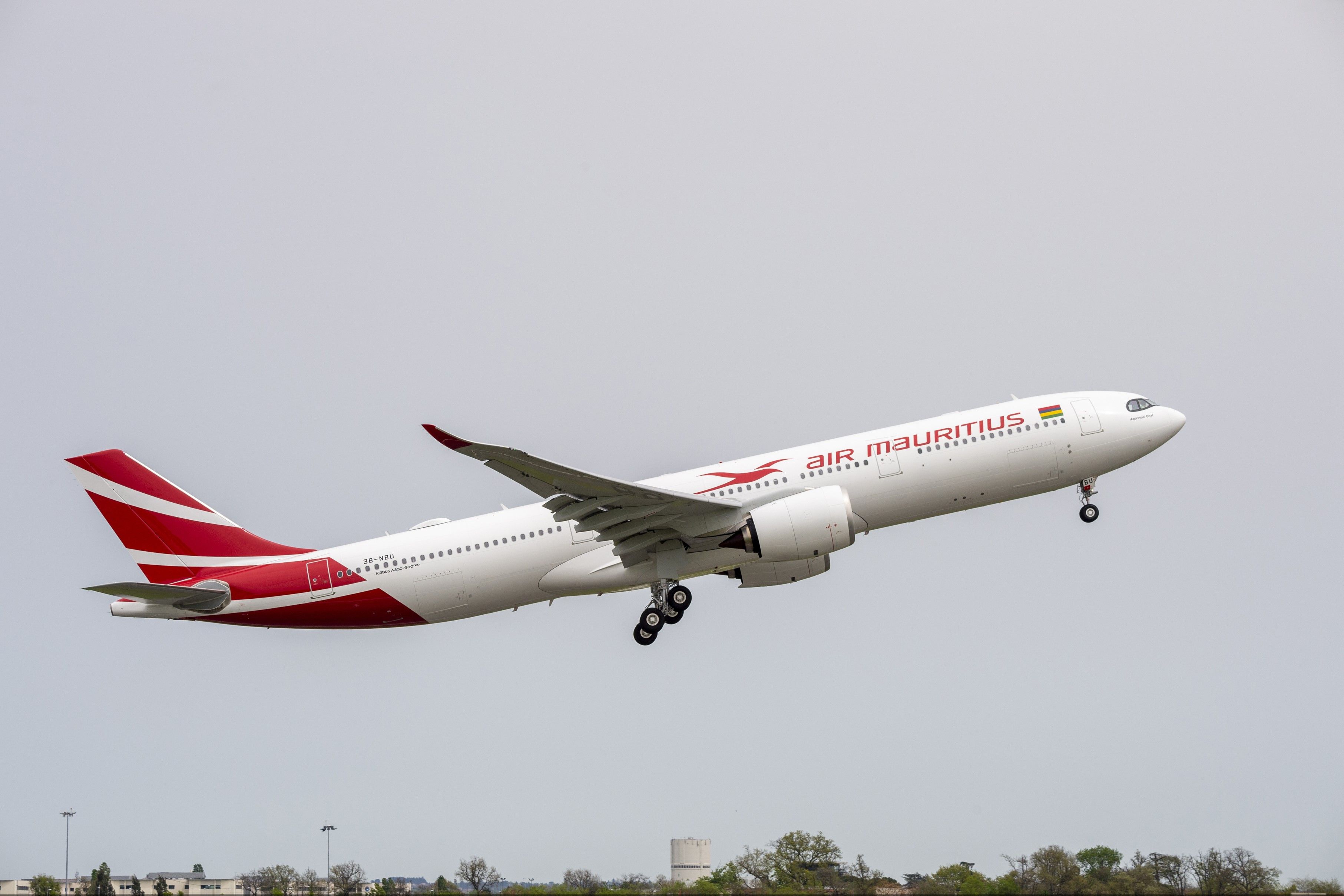Mauritius Airport Reopens After Tropical Cyclone Cancels 40+ Flights