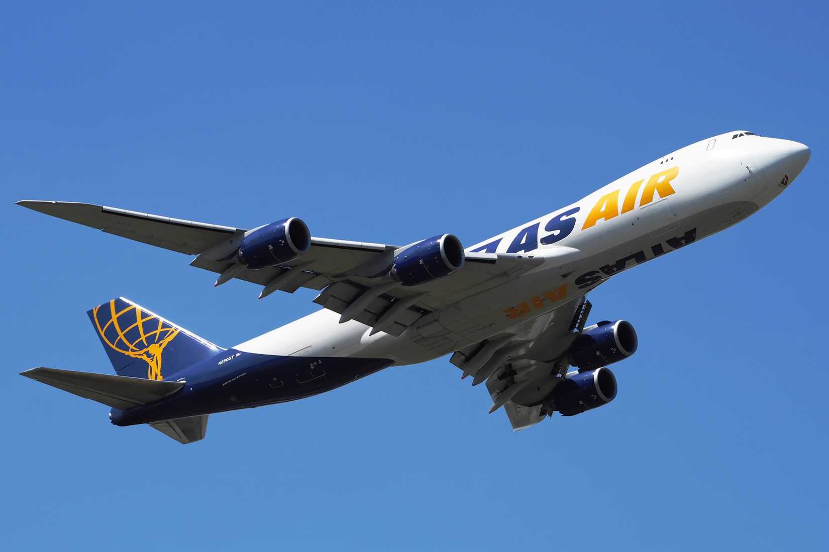 Atlas Air Boeing 747-8F departing 