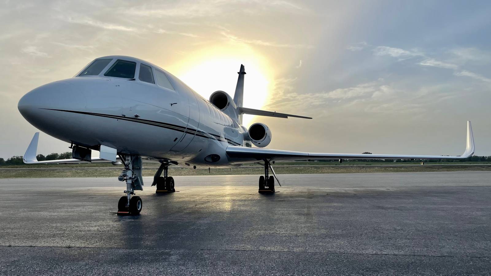 Dassault Aviation Sees Private Jet Sales Falter As Falcon Deliveries Down 25%