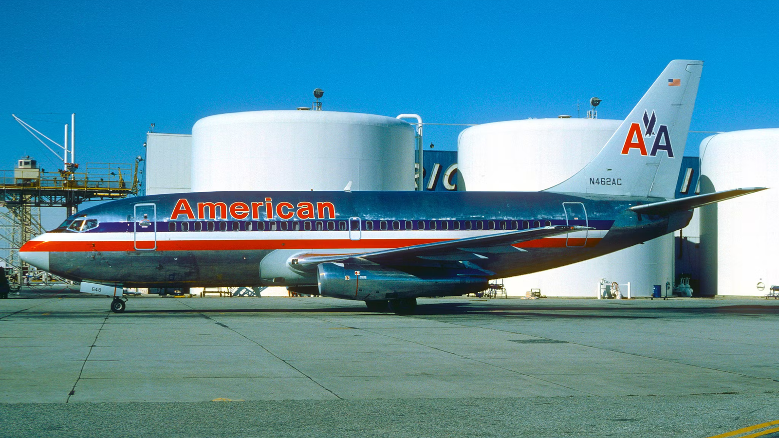 A Look At Why American Airlines Briefly Operated Classic Boeing 737s And The British Aerospace 146