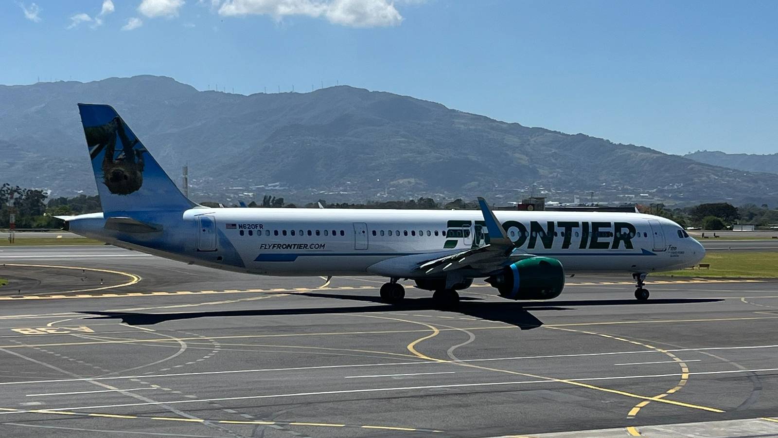 Frontier Airlines Airbus A321neo Featuring Costa Rican Sloth Lands In San José For The First Time