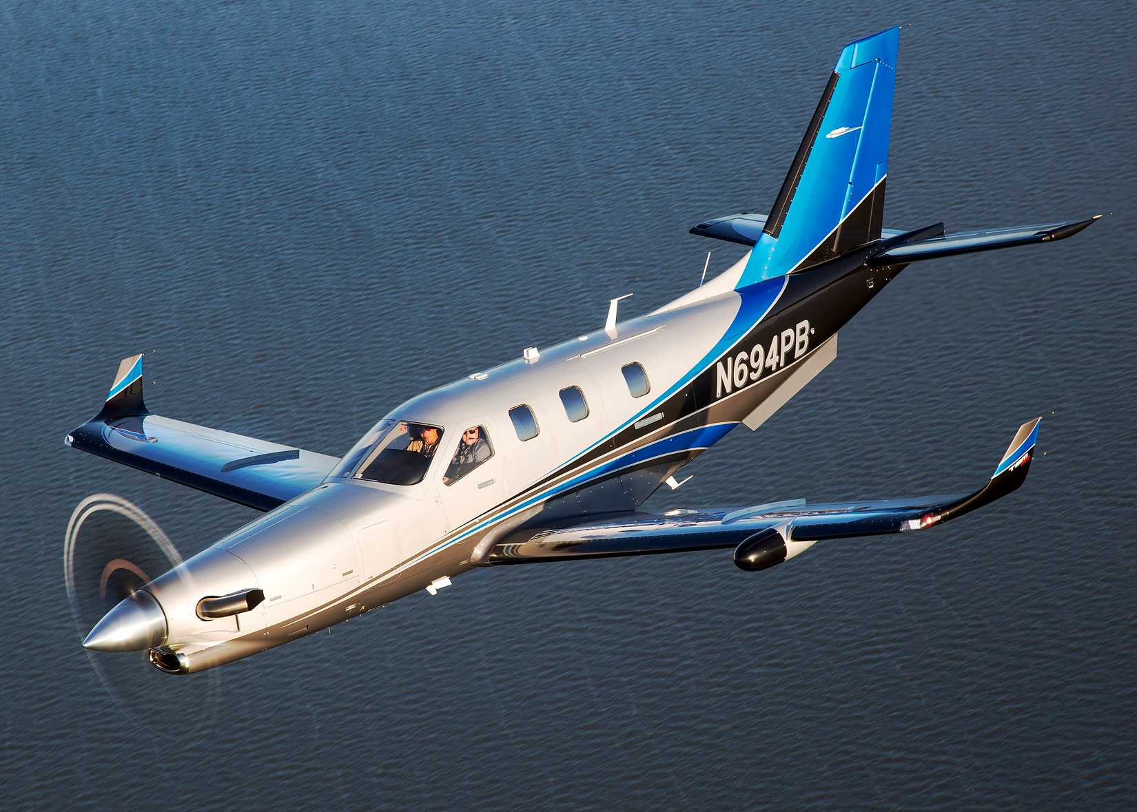 Exploring the Pros and Cons of Multi-Engine vs. Single-Engine Jets
