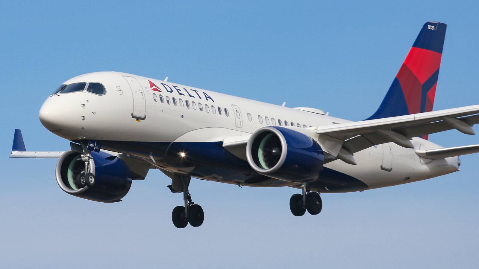 Salt Lake City Police Find Dead Man Inside Plane Engine