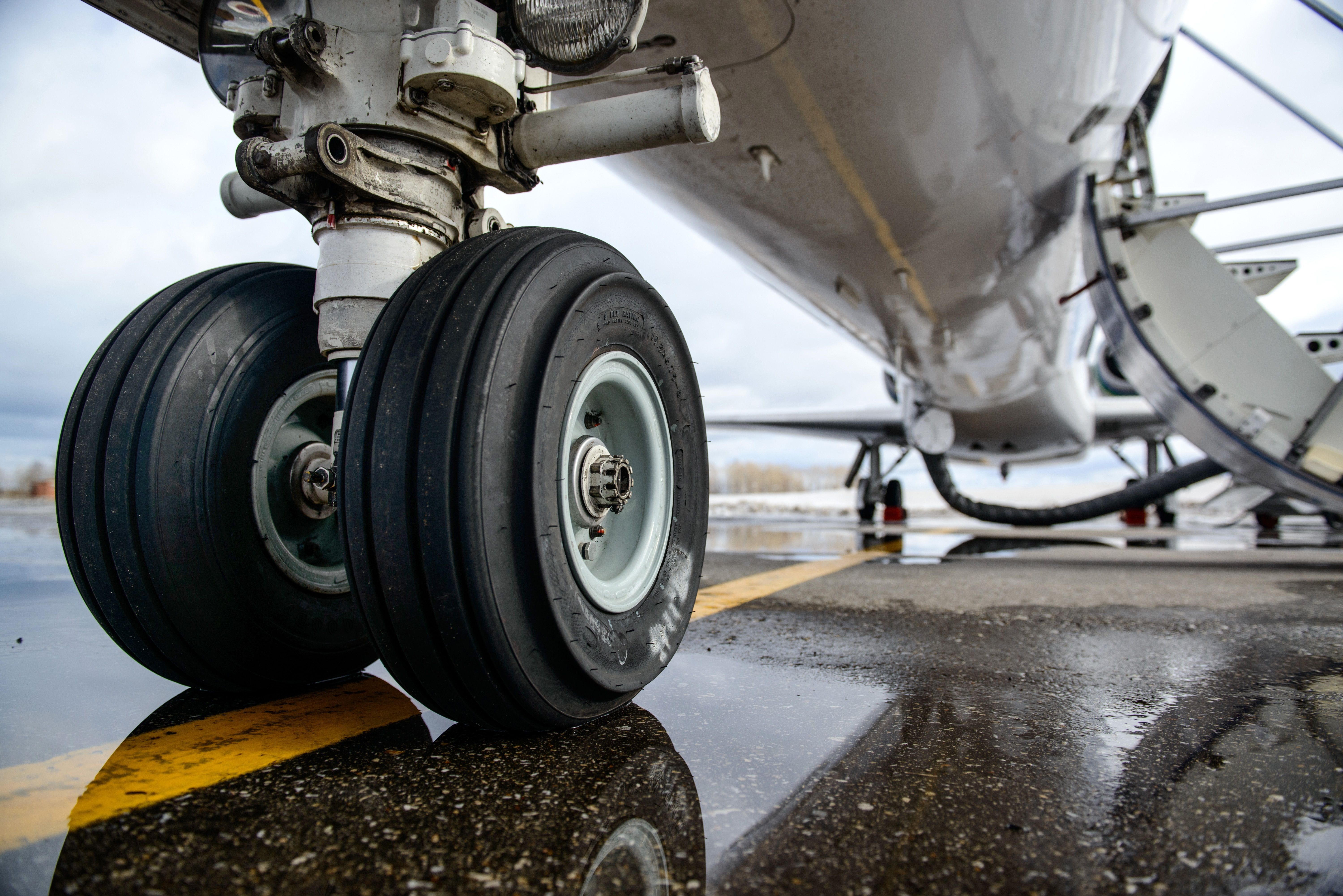 1,000+ Daily Flights: Where American Airlines & United Are Using 50-Seat Regional Jets
