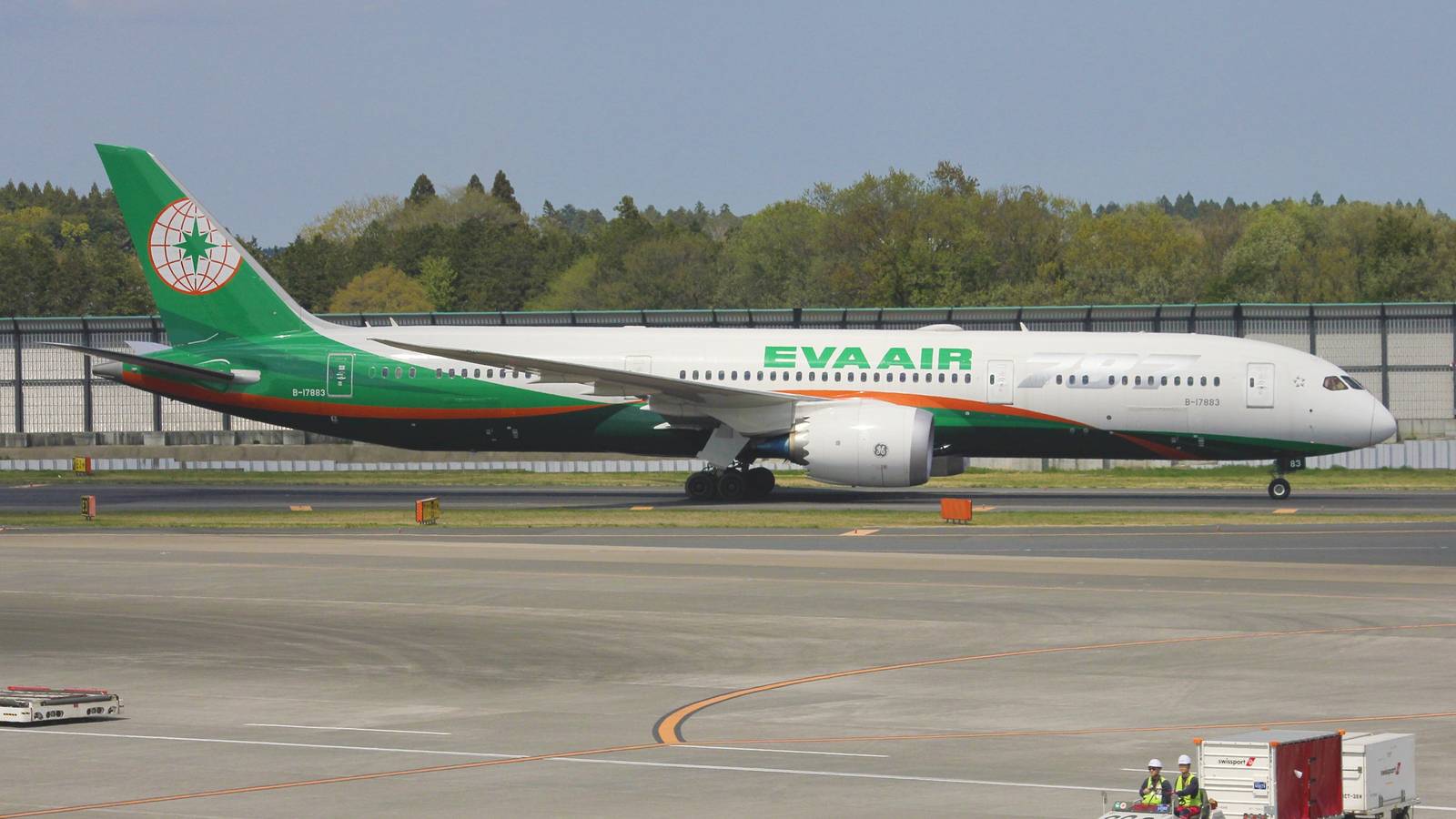 EVA Air Pilots Vote To Go On Strike Over Lunar New Year