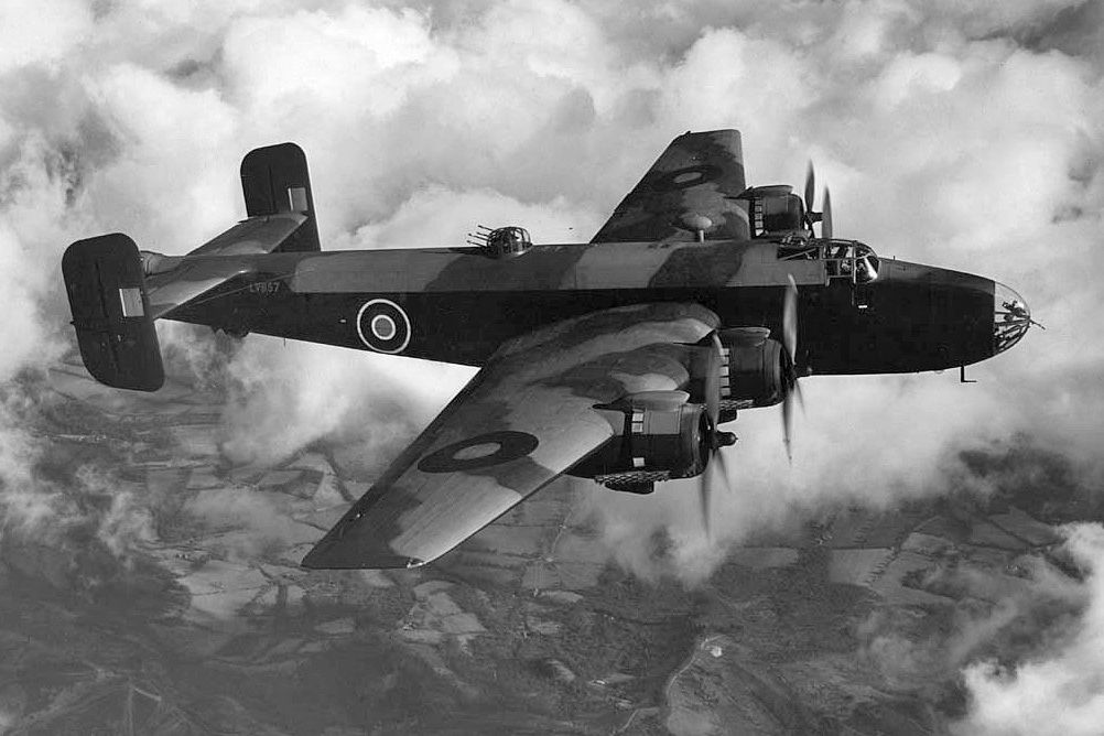 Second World War Heavy Bomber: The Story Of The Handley Page Halifax II