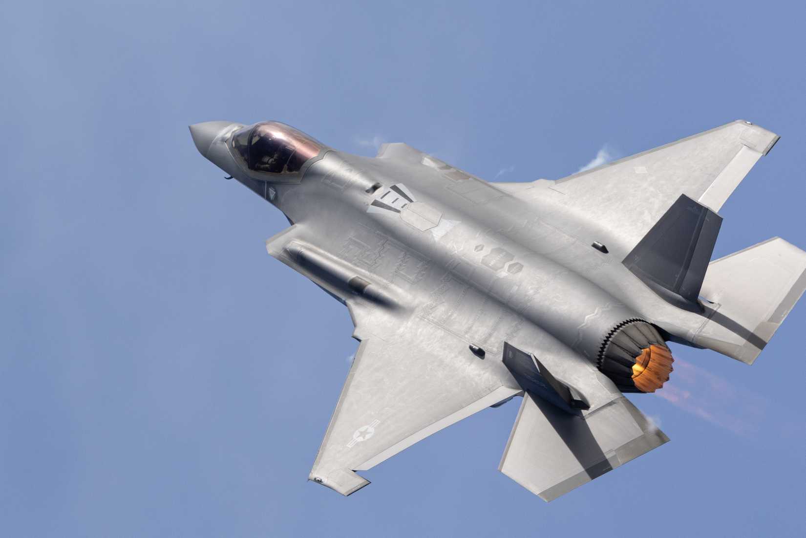 This Is How Fast The F‑35 Lightning II Can Go