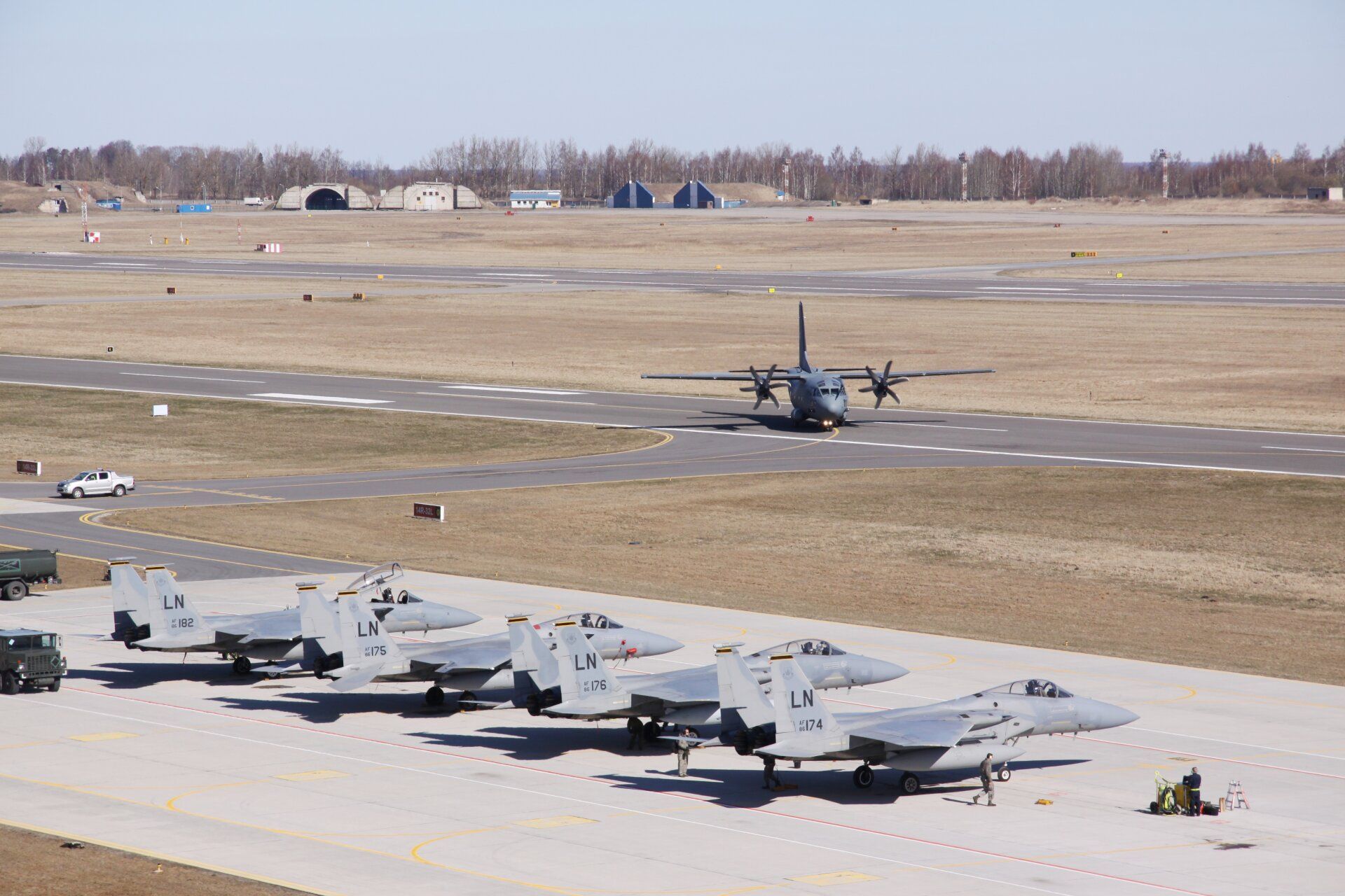 Which Aircraft Does The Lithuanian Air Force Fly?