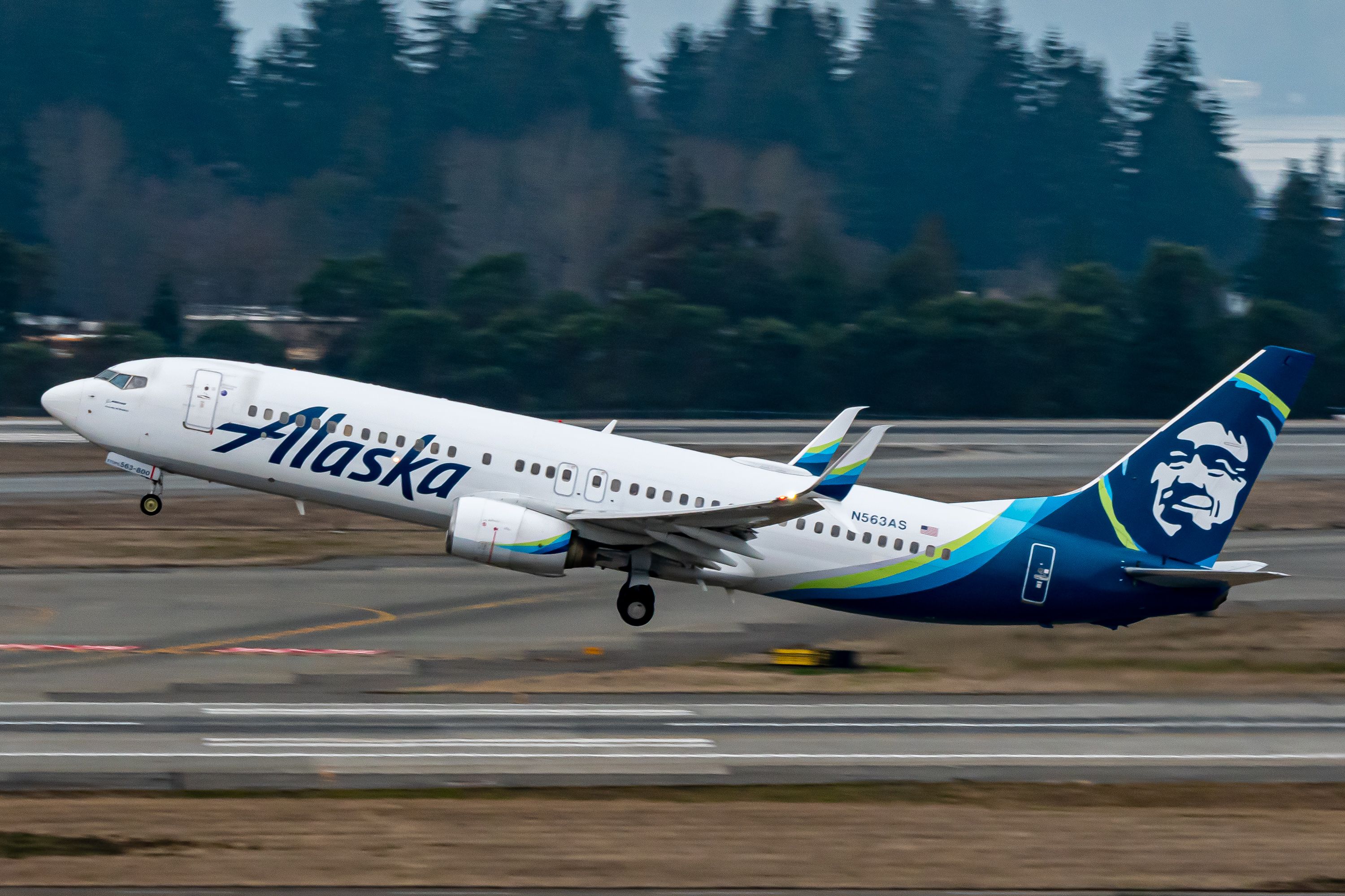 A Brief Guide To Alaska Airlines' Baggage Policy