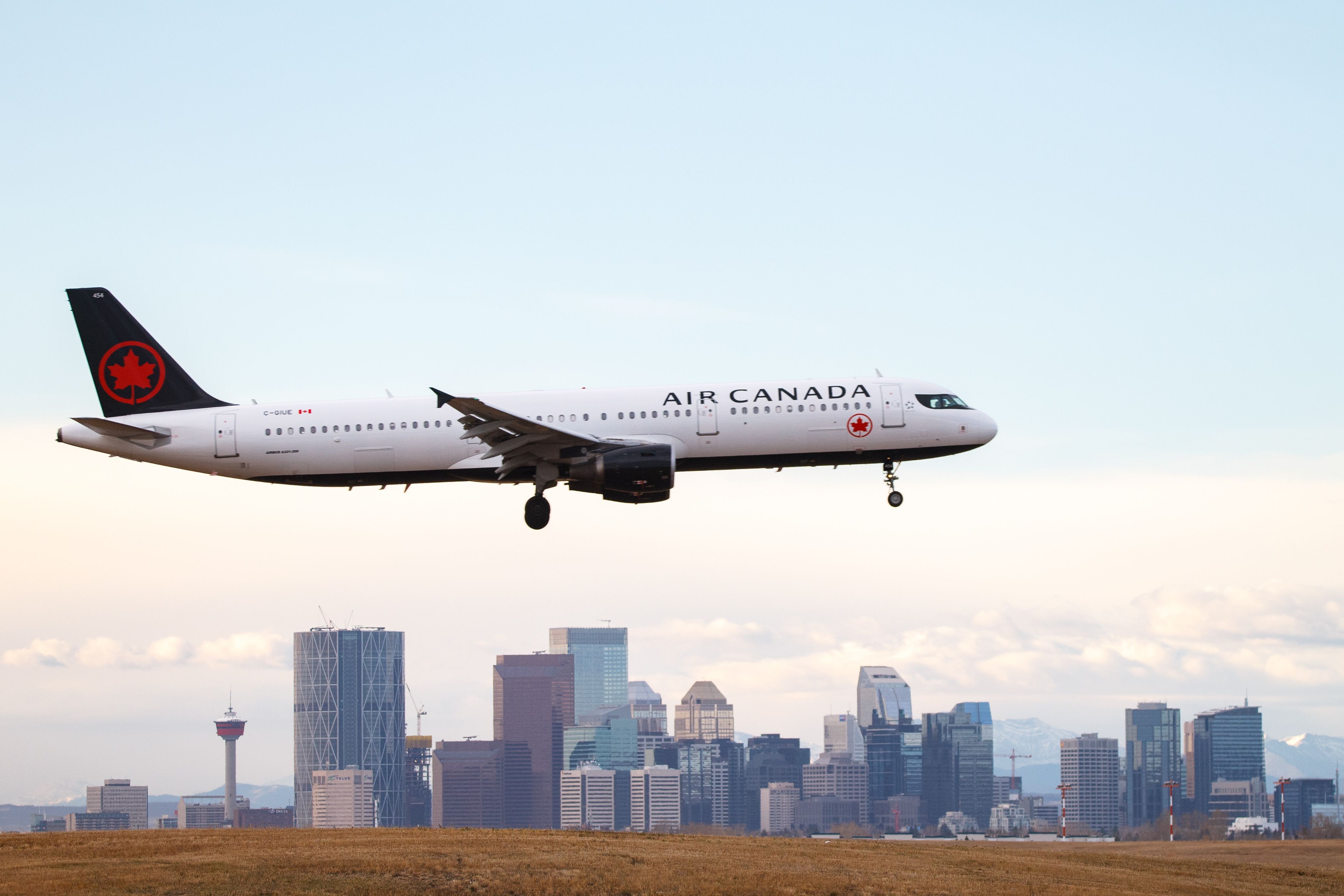 Air Canada Airbus A321 Diverts After Teen Assaults Family Member