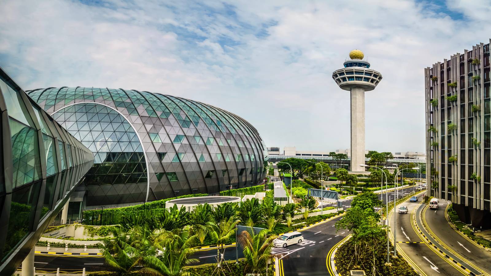 Top 5: The World's Best Airports For Layovers