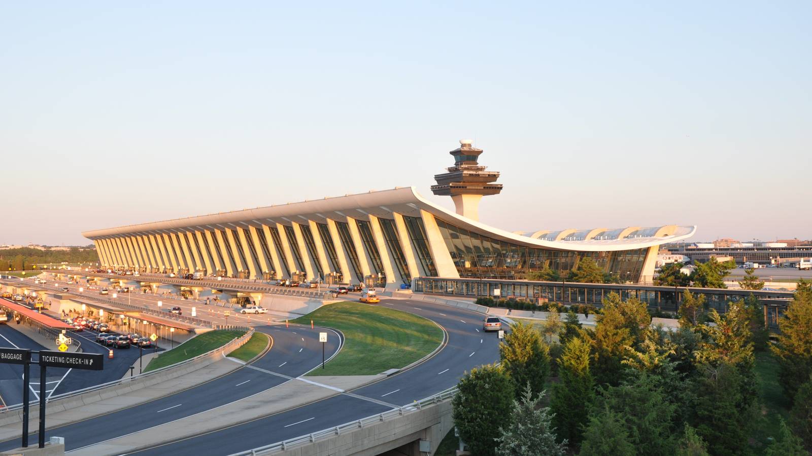 Man Creates LEGO Replica Of Washington Dulles International Airport’s Main Terminal