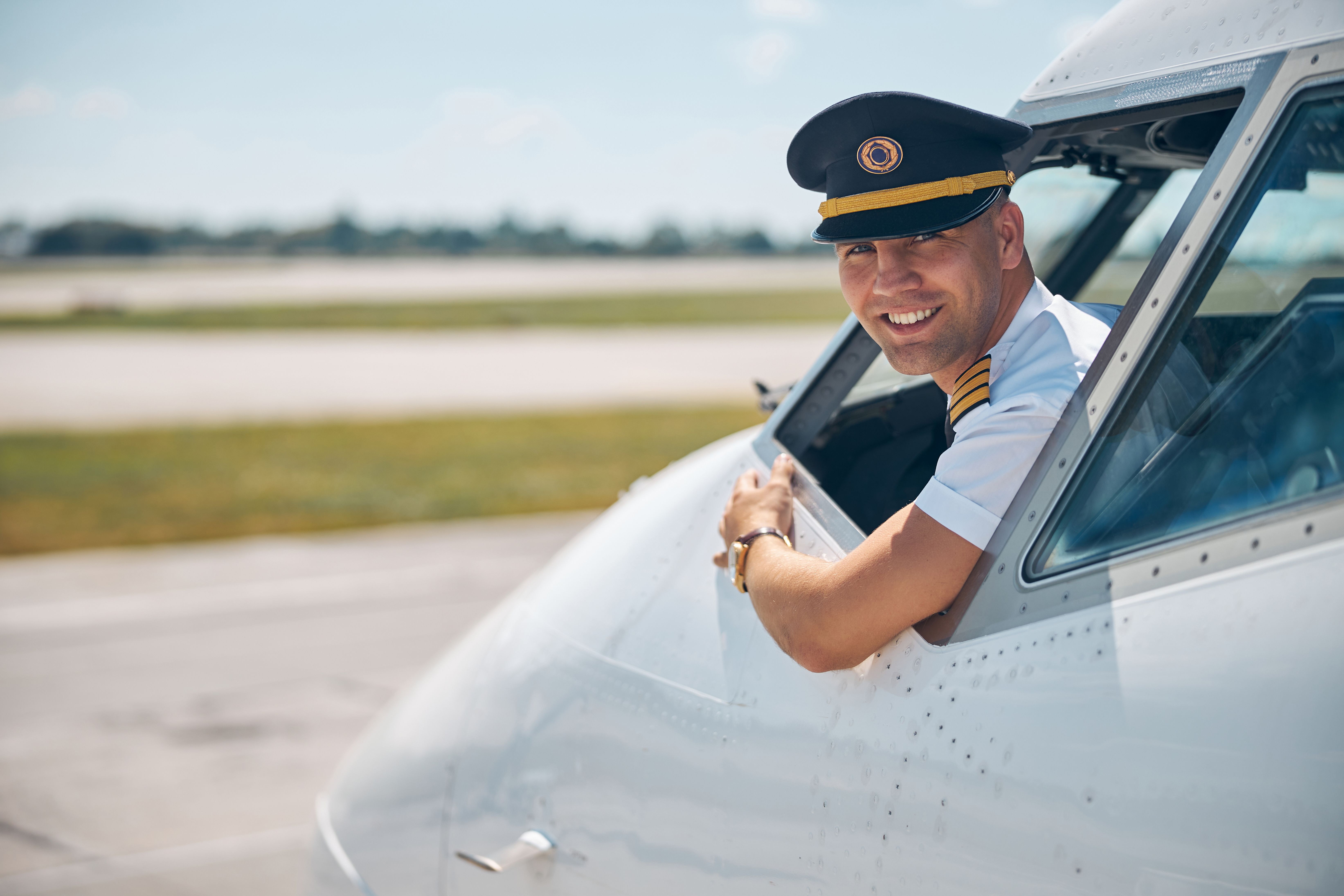 Why Do Airline Captains Sit On The Left-Hand Side?
