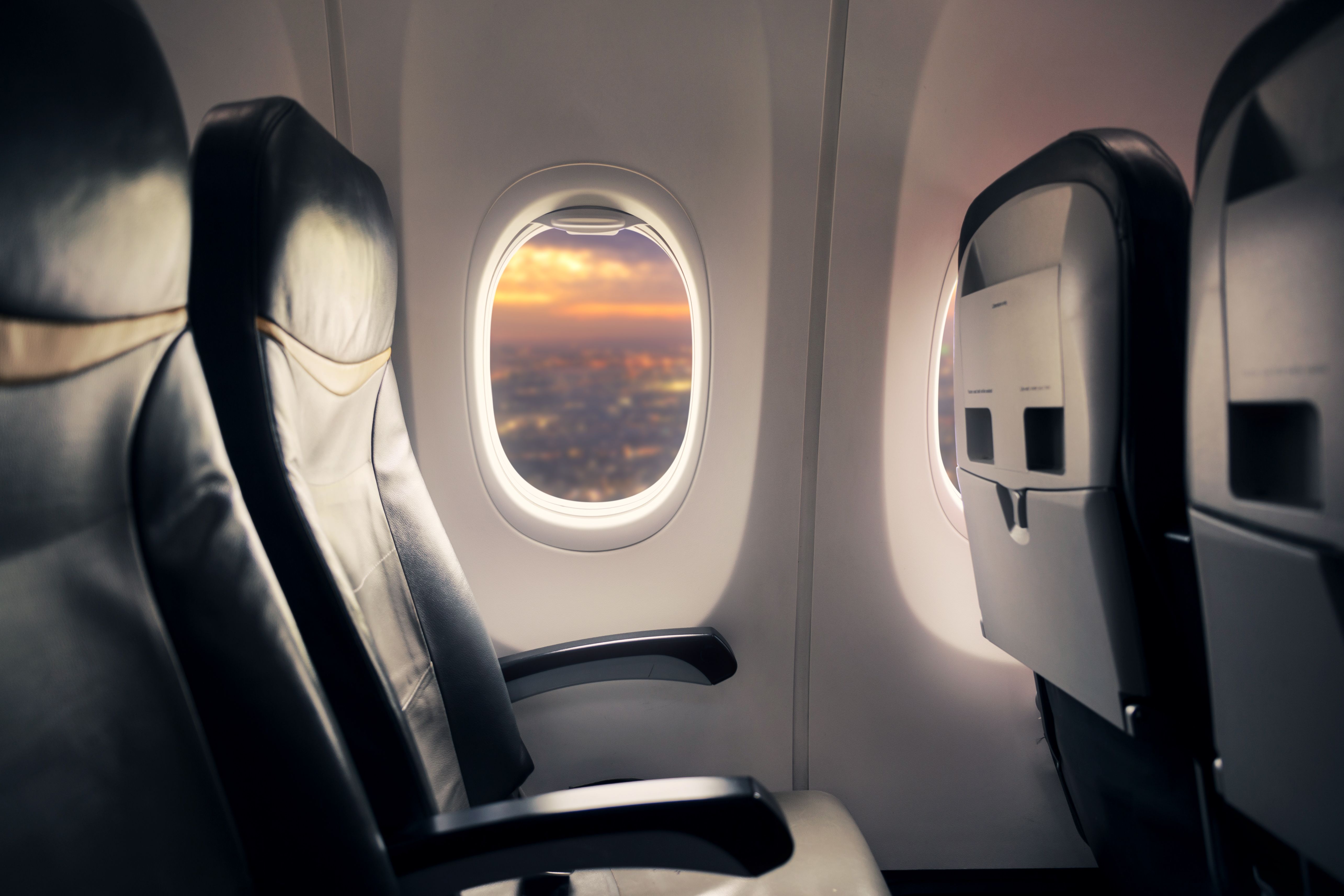Why Aircraft Have Small, Round Windows